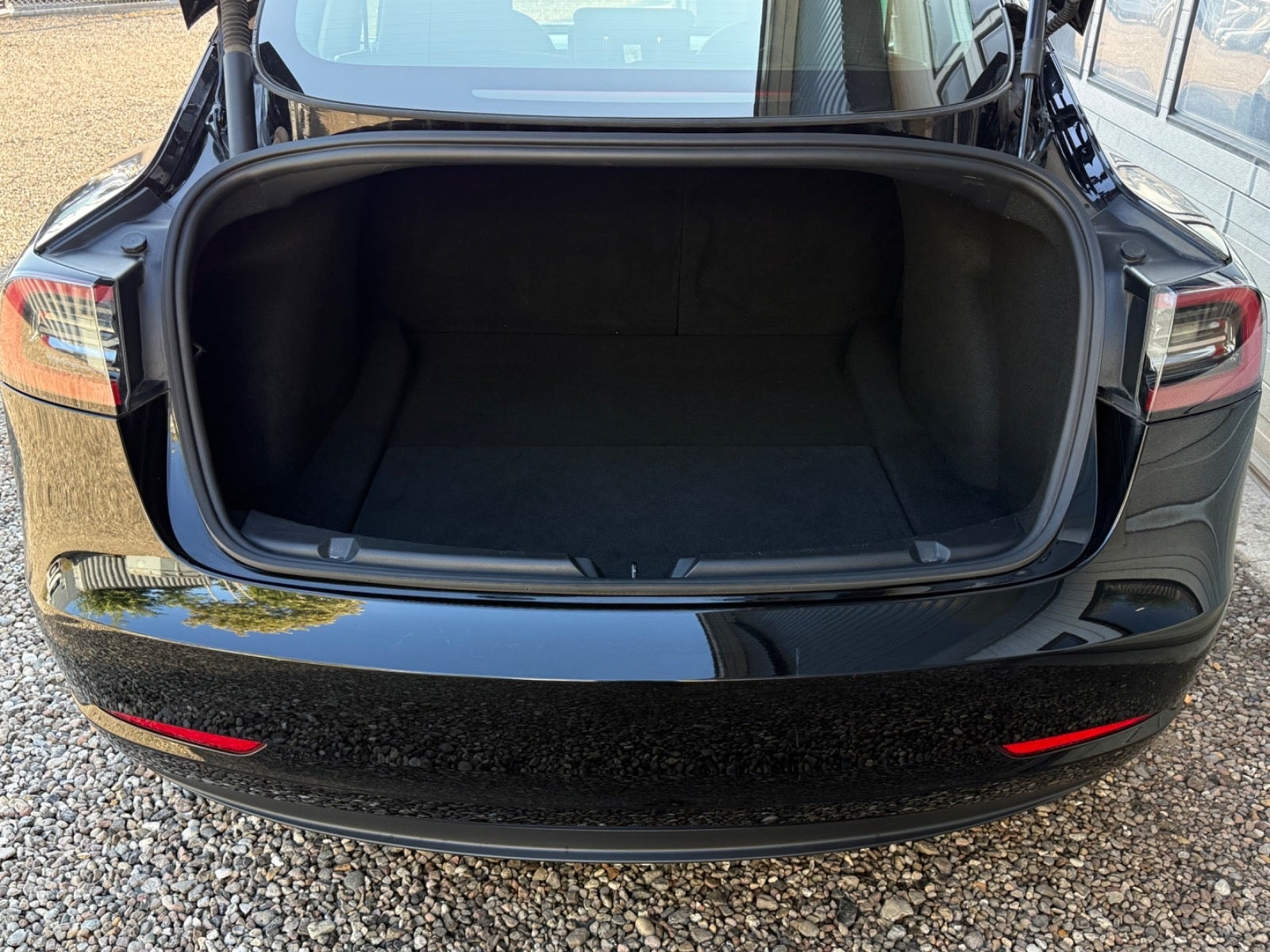 Tesla Model 3 Standard Range, 283hp, 2023