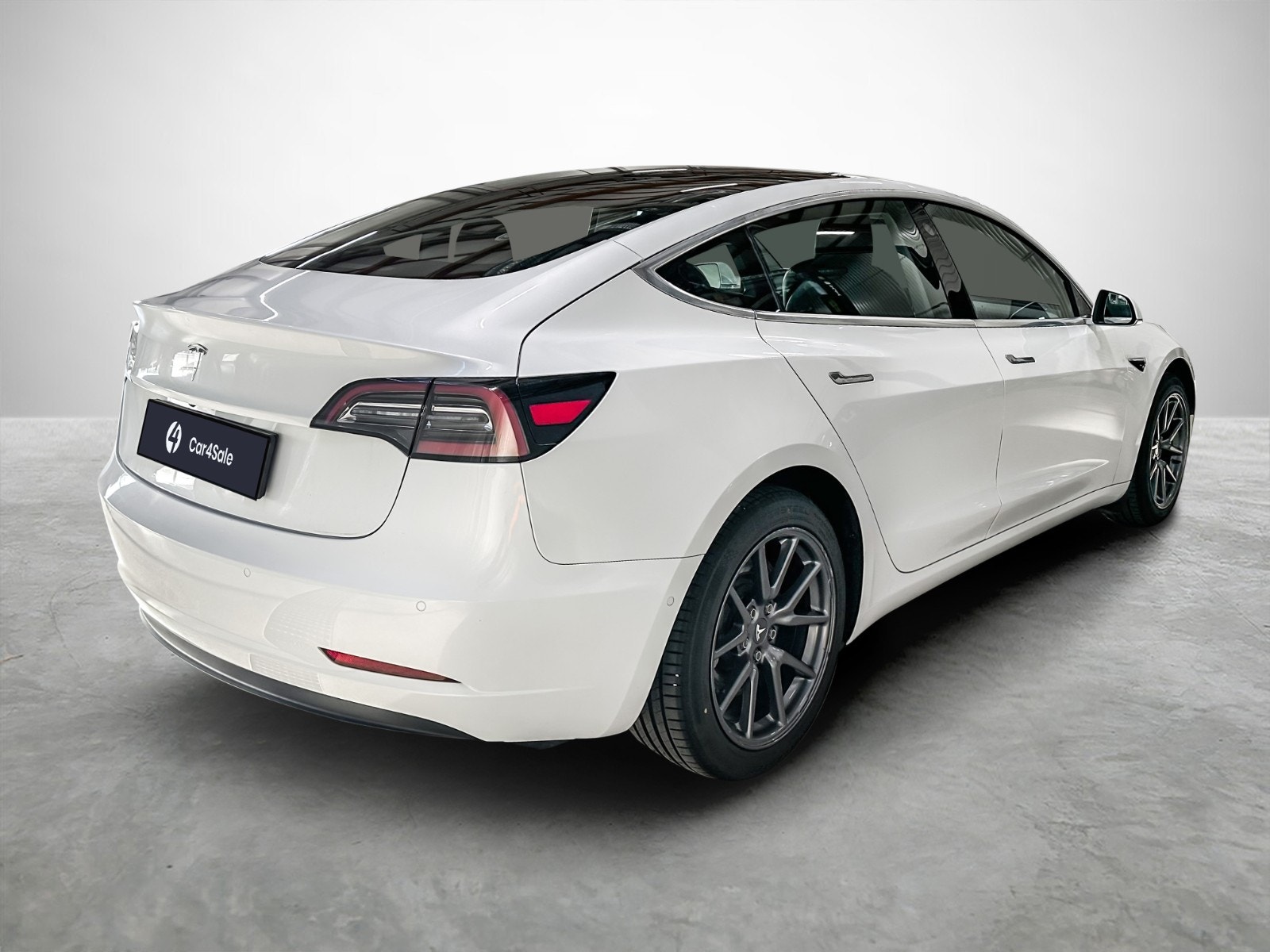 Tesla Model 3 Standard Range Plus, 325hk, 2020