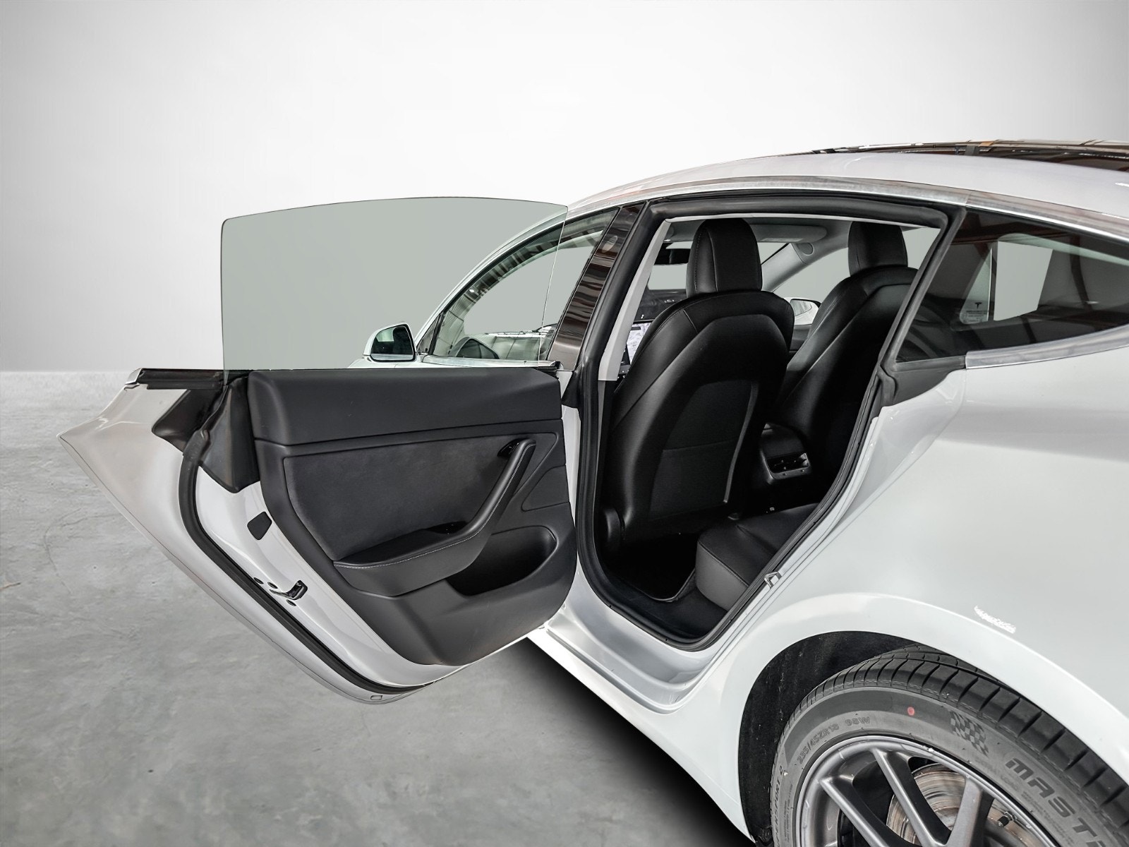 Tesla Model 3 Standard Range Plus, 325hk, 2020