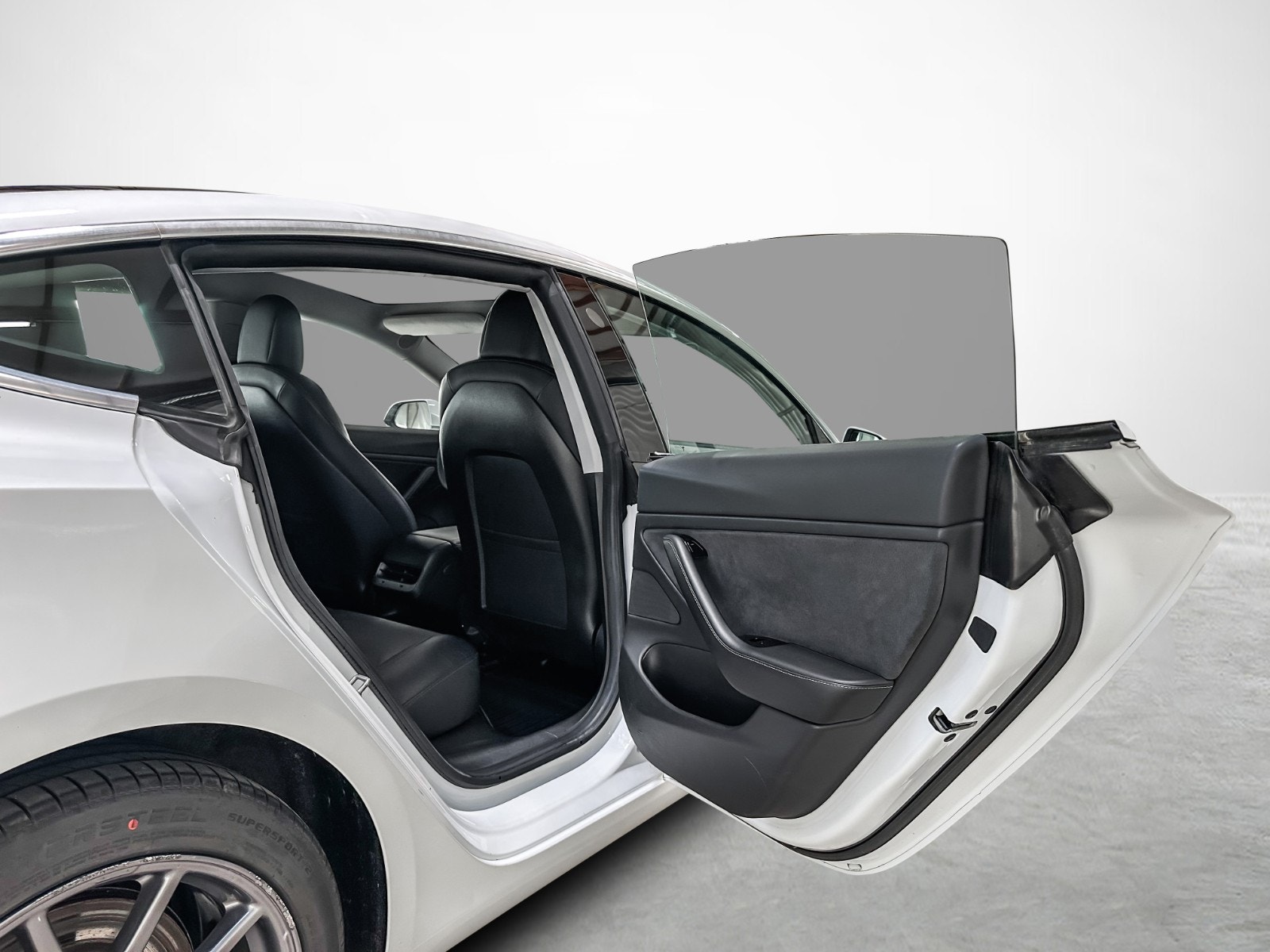 Tesla Model 3 Standard Range Plus, 325hk, 2020