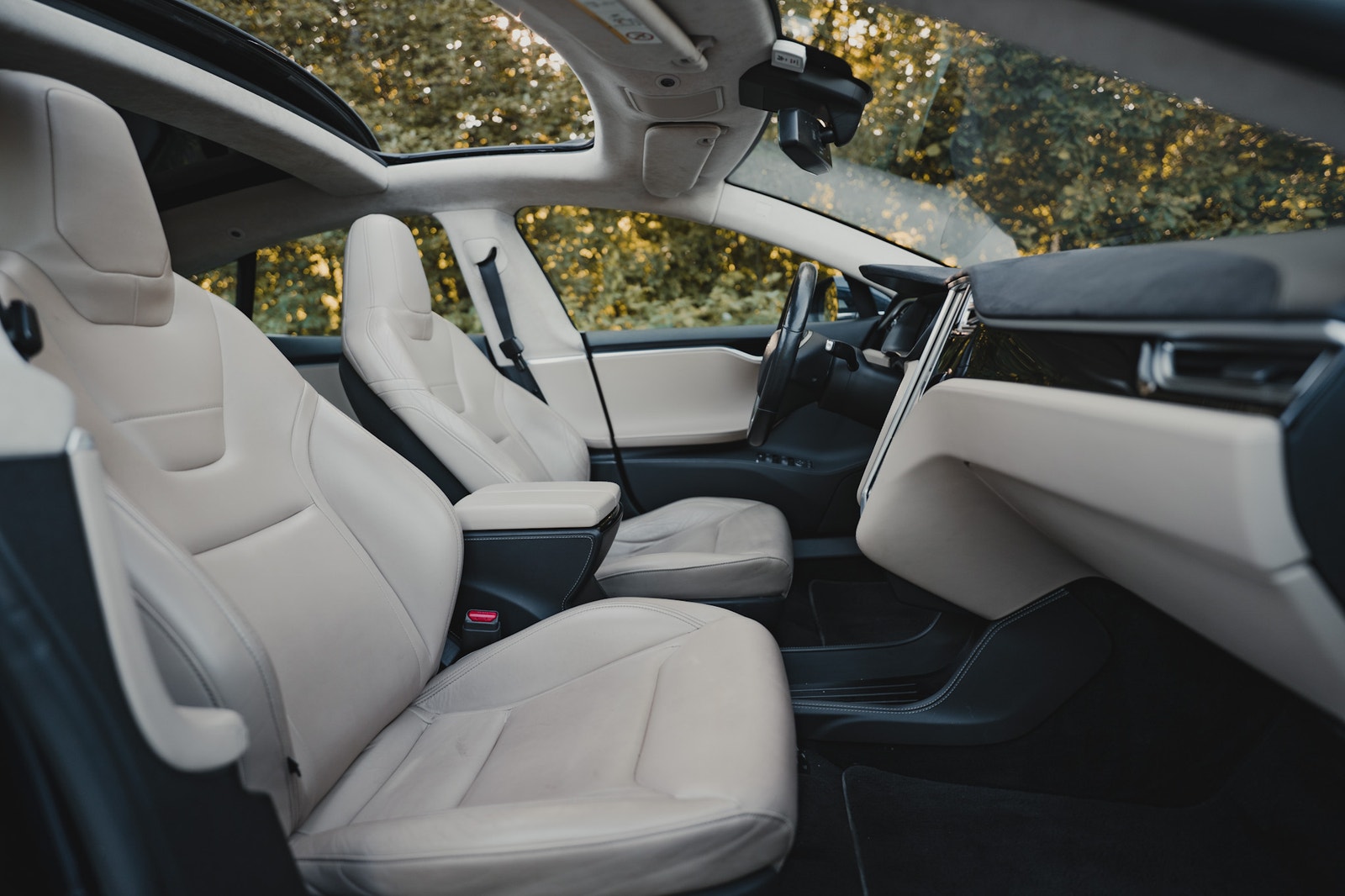 Tesla Model S P85D, 511hk, 2015