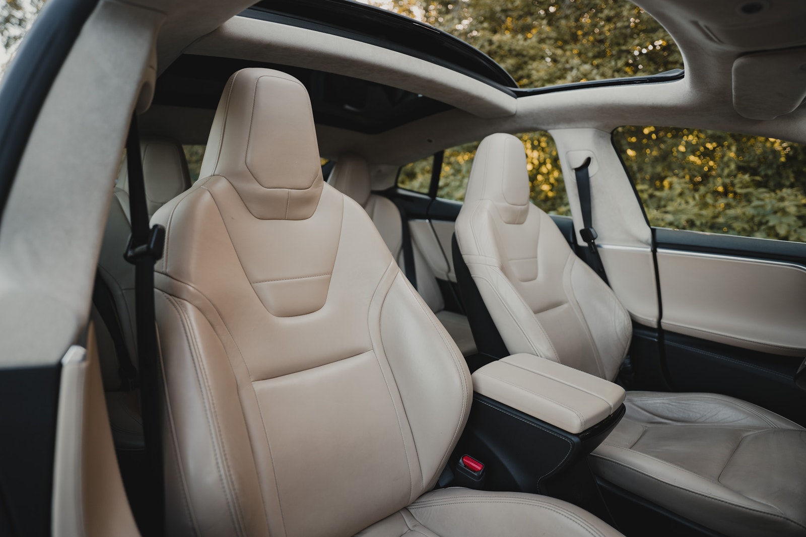Tesla Model S P85D, 511hk, 2015