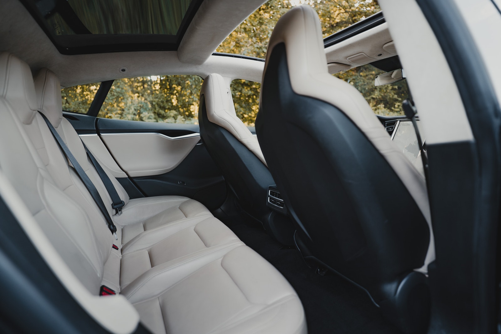 Tesla Model S P85D, 511hk, 2015