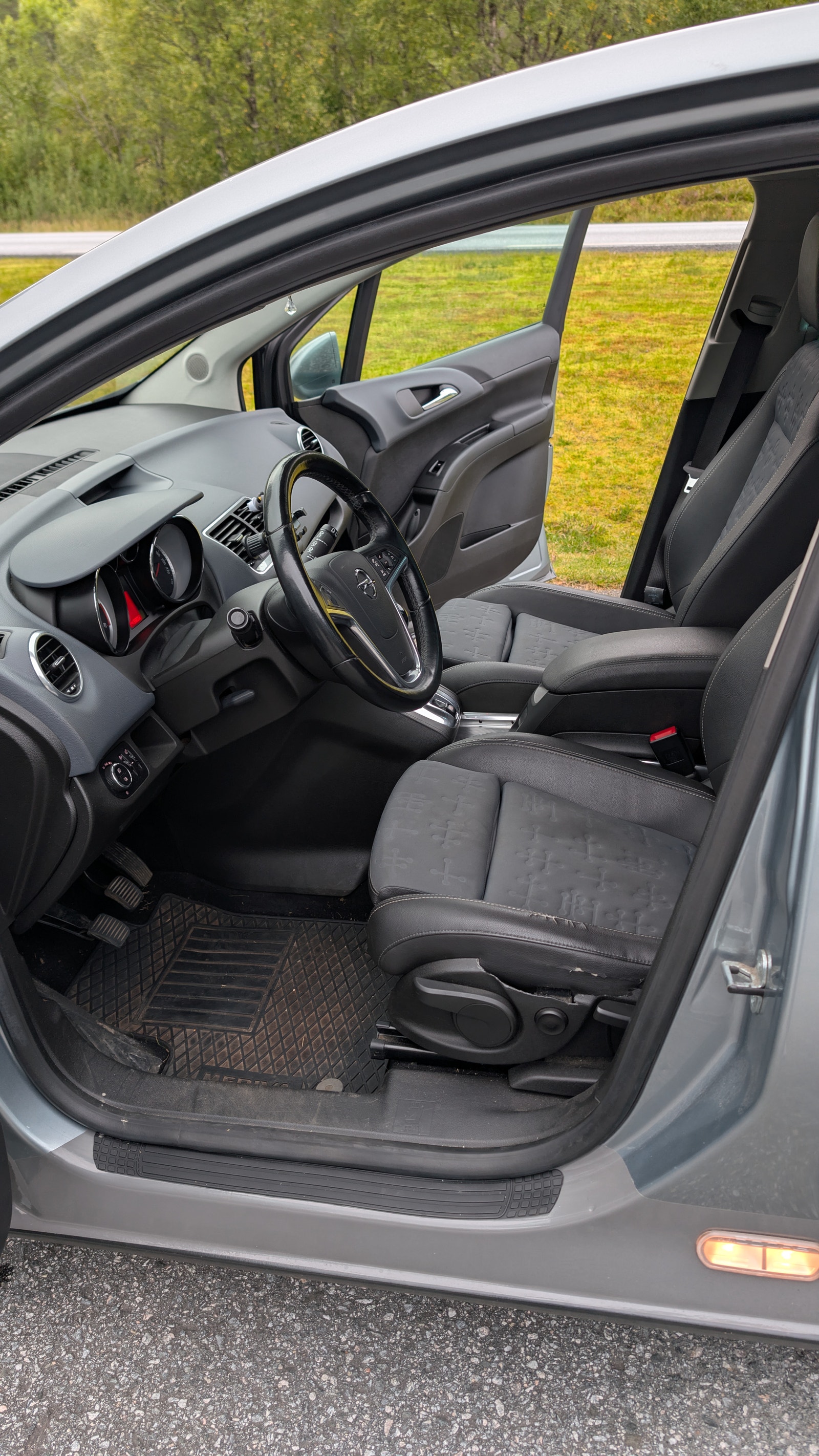 Opel Meriva 1.7 CDTI Manual, 130hp, 2011