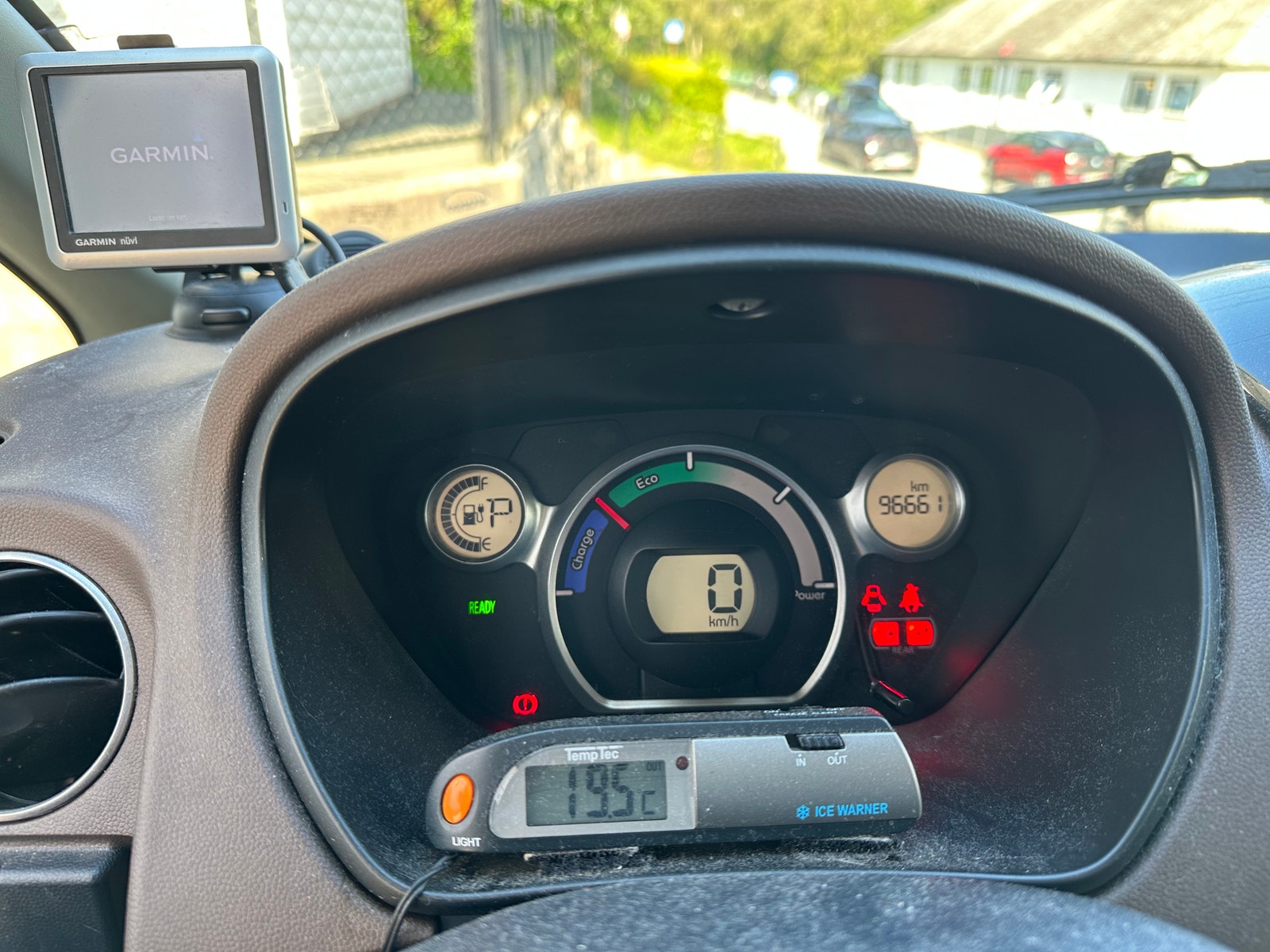 Citroën C-Zero 16 kWh, 67hp, 2011