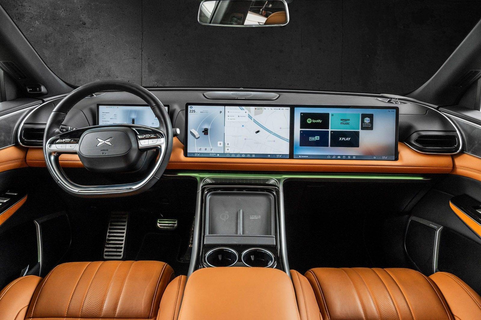 XPENG G9 Performance, 551ps, 2024