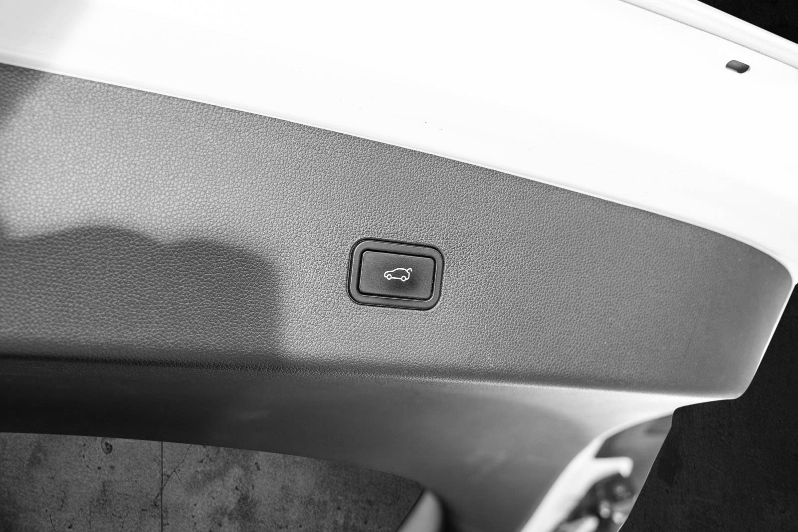 XPENG G9 Performance, 551ps, 2023
