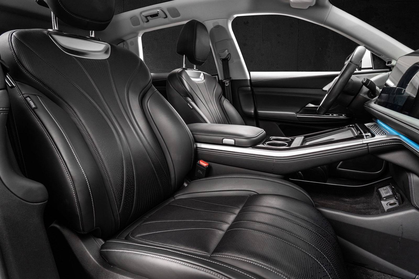 XPENG G9 Performance, 551ps, 2023