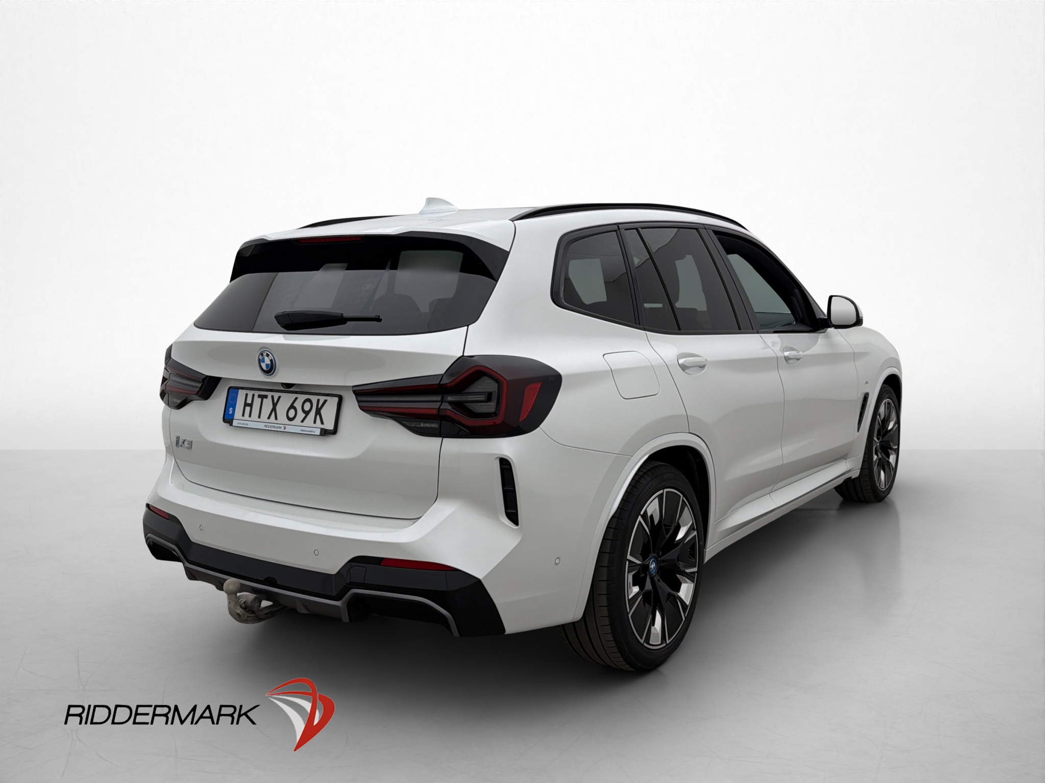 BMW iX3, 286hp, 2022