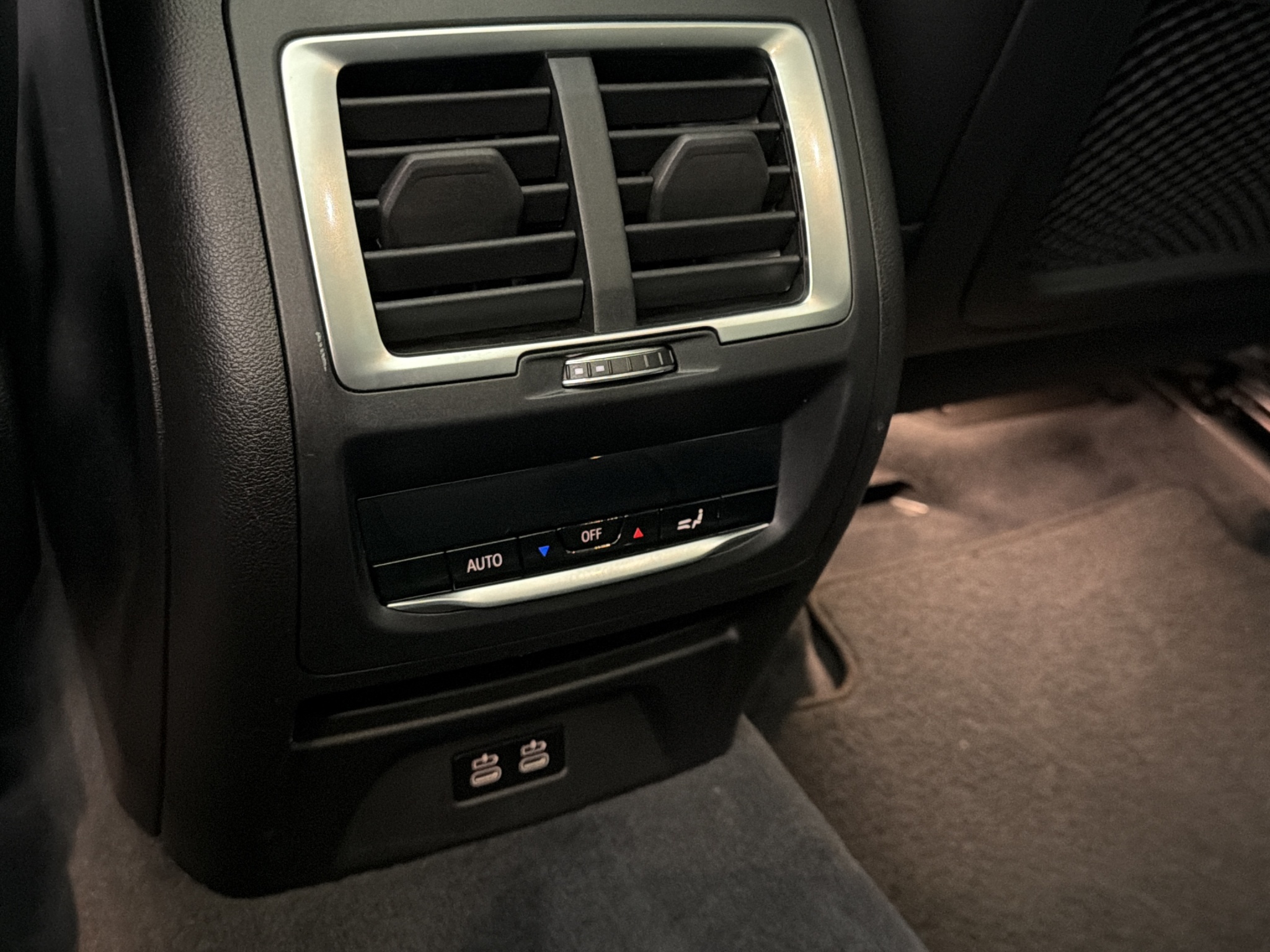 BMW iX3, 286hp, 2022