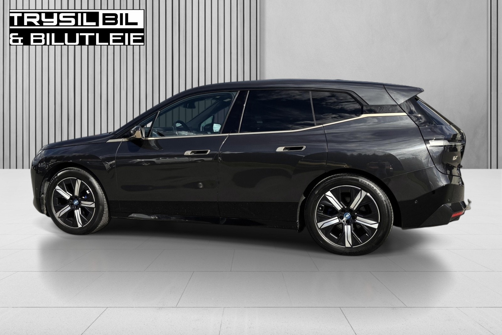 BMW iX xDrive50, 524hk, 2022