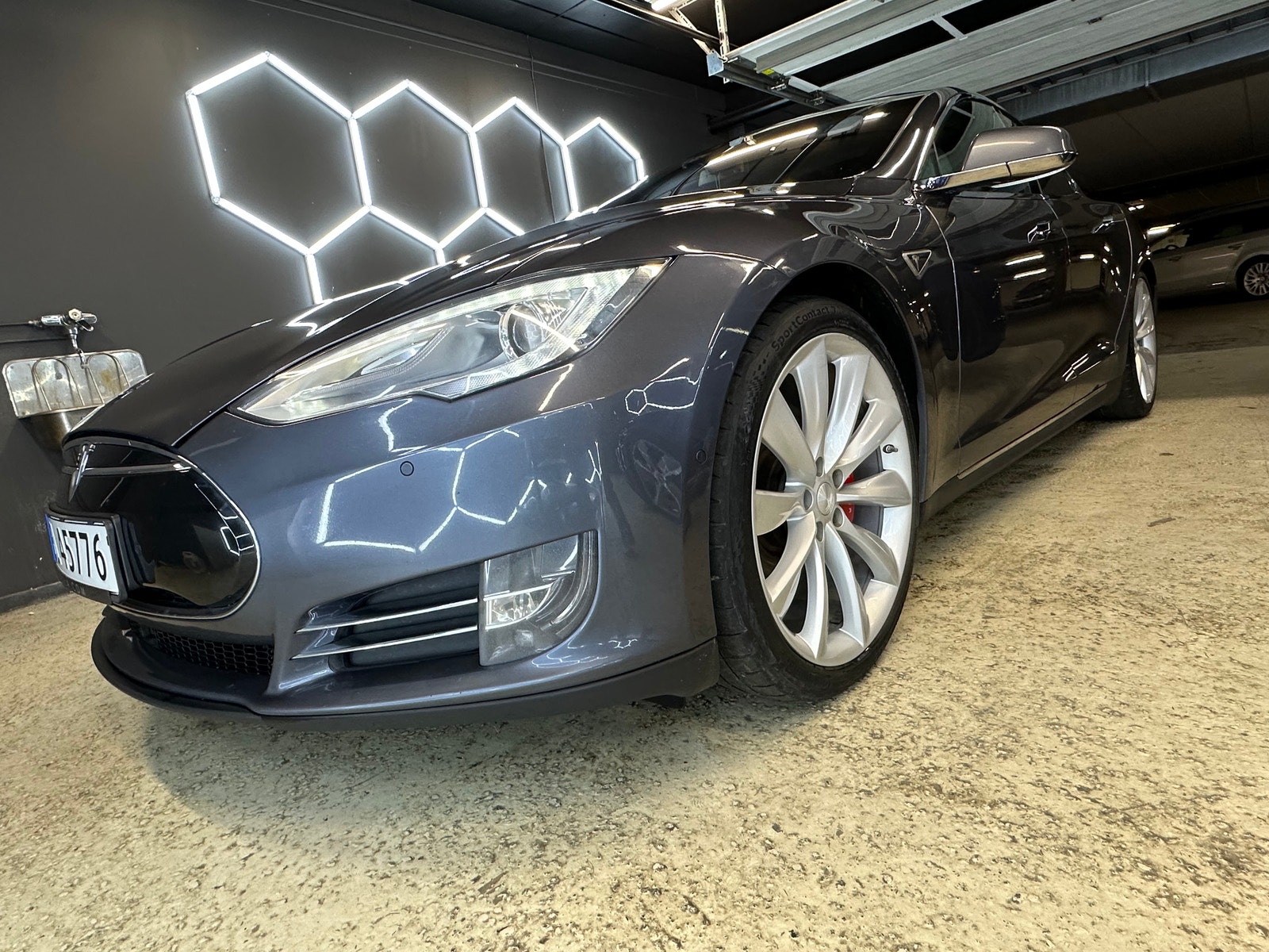 Tesla Model S P85D, 511ps, 2015