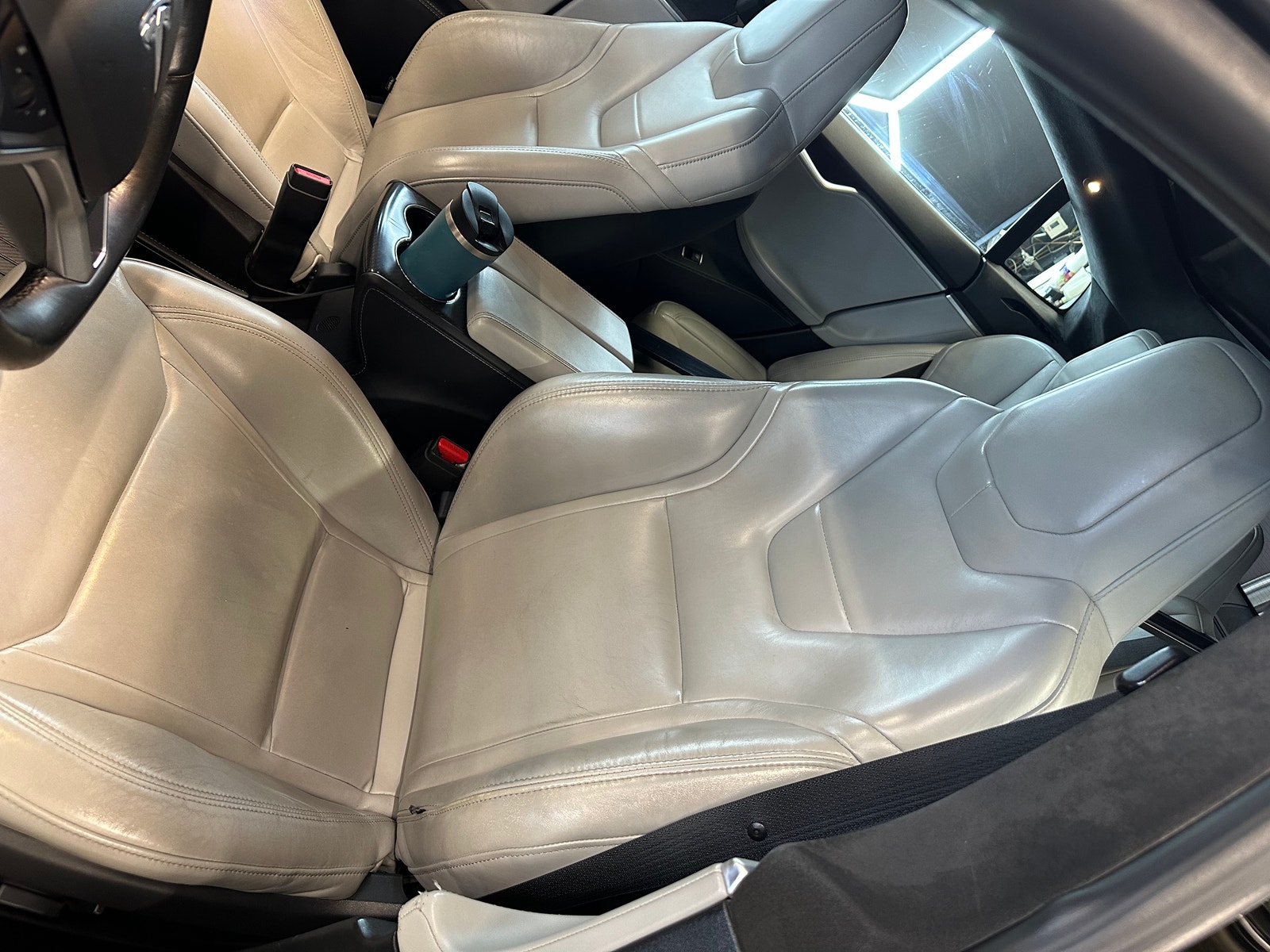 Tesla Model S P85D, 511ps, 2015