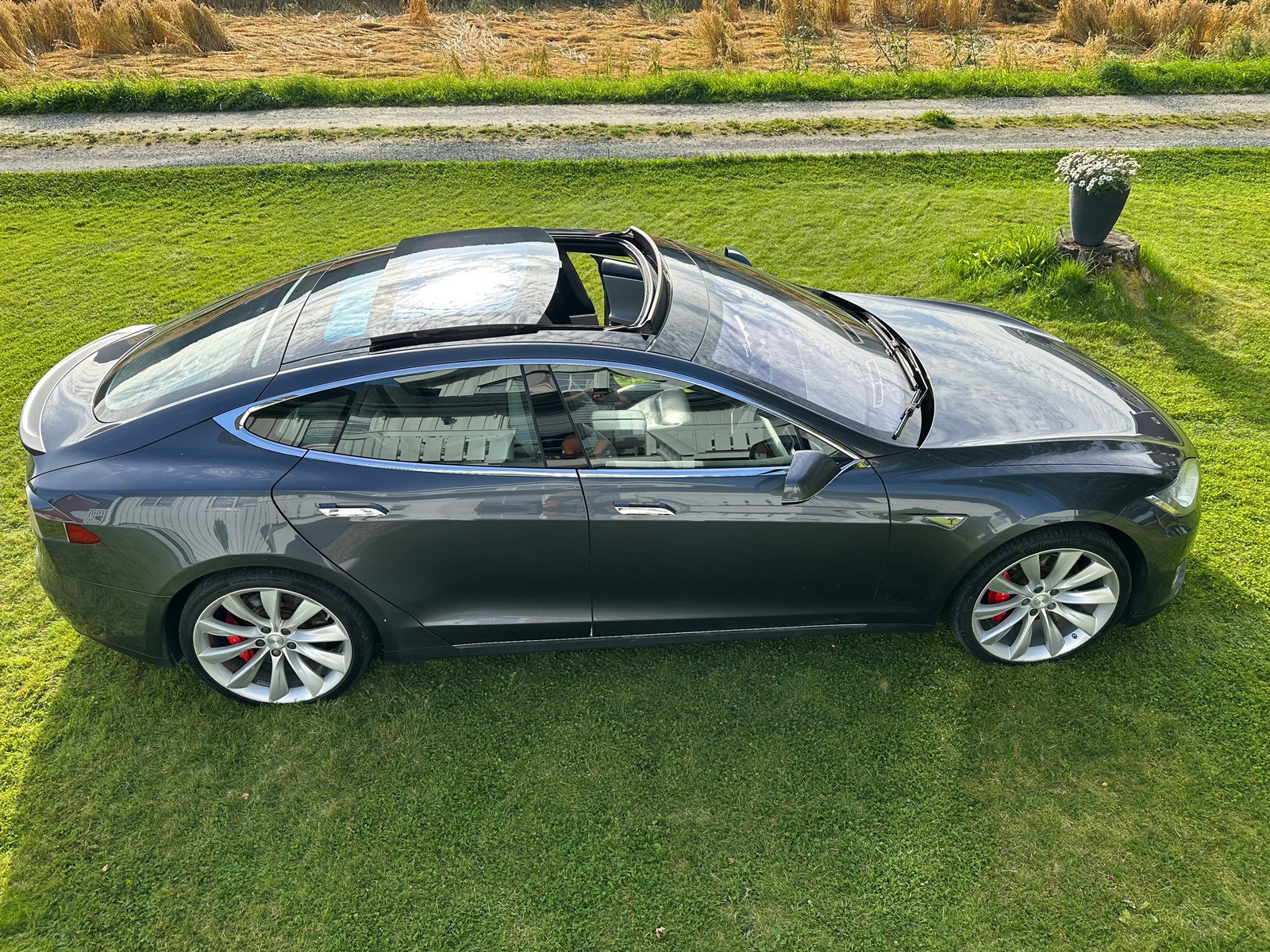 Tesla Model S P85D, 511ps, 2015
