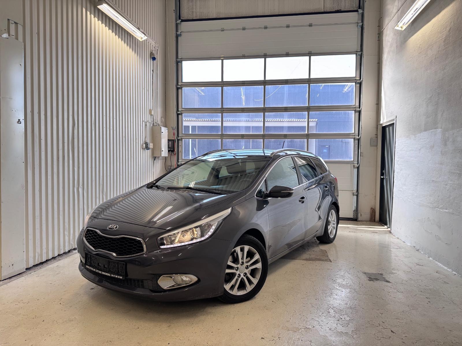 Kia cee'd_sw 1.6 CRDi Automatic, 110hp, 2014