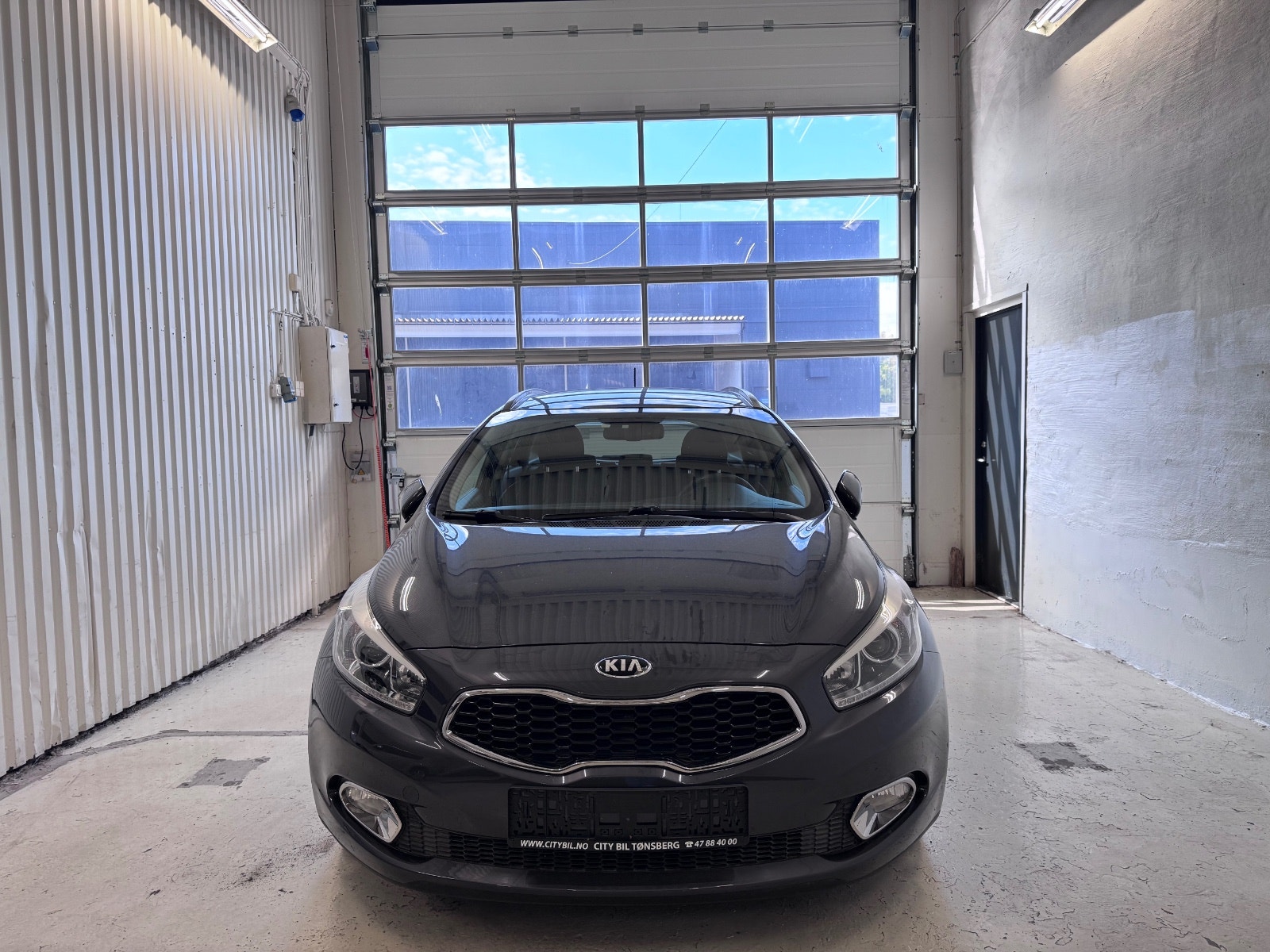 Kia cee'd_sw 1.6 CRDi Automatic, 110hp, 2014