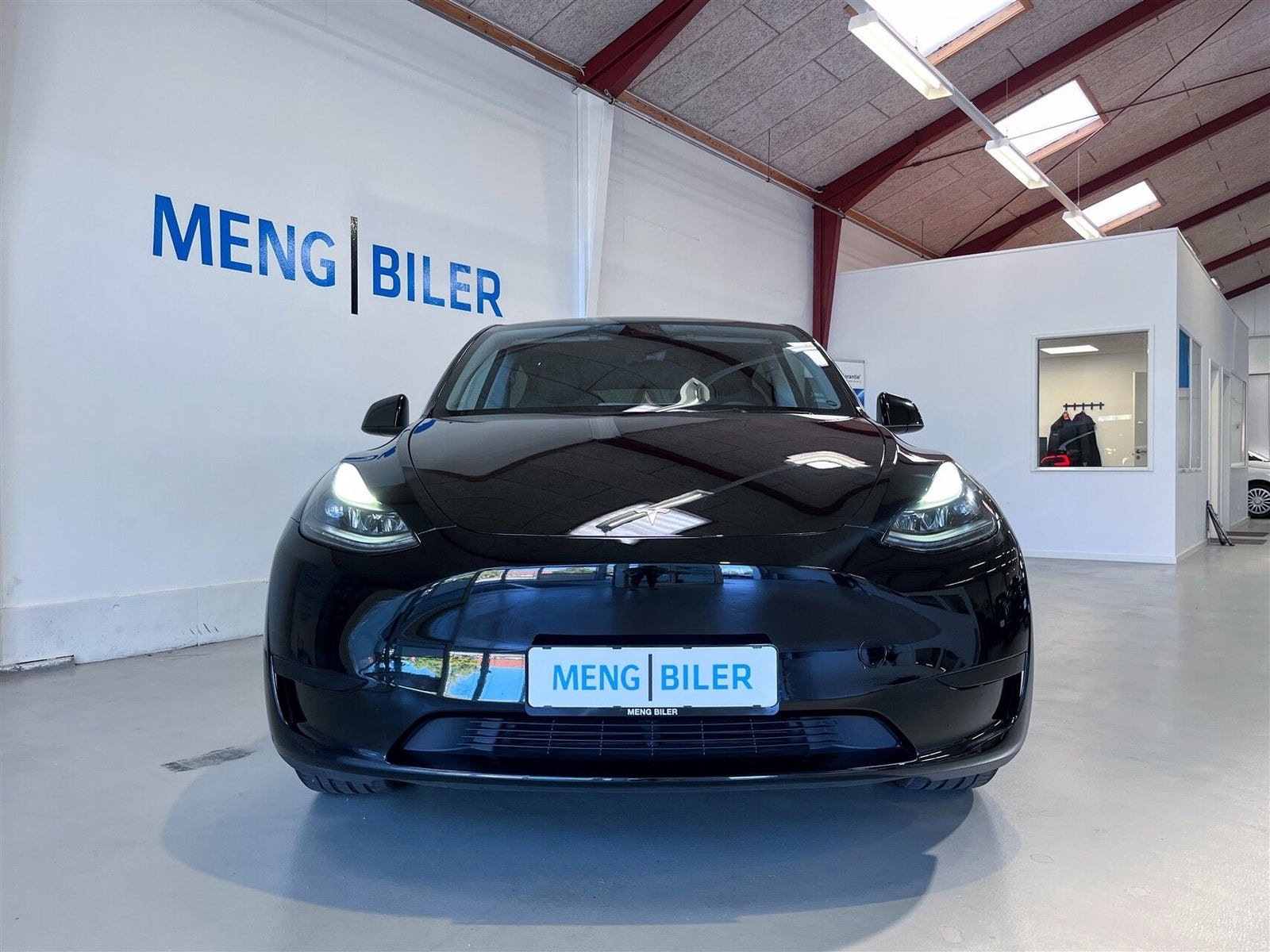 Tesla Model Y Standard Range RWD, 299hp, 2023