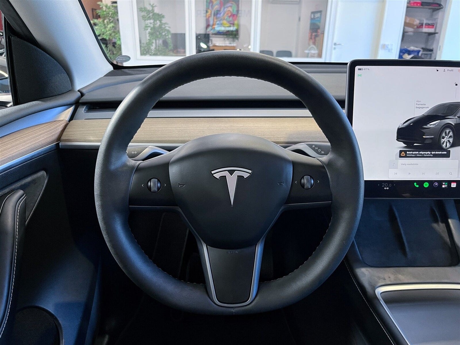 Tesla Model Y Standard Range RWD, 299hp, 2023