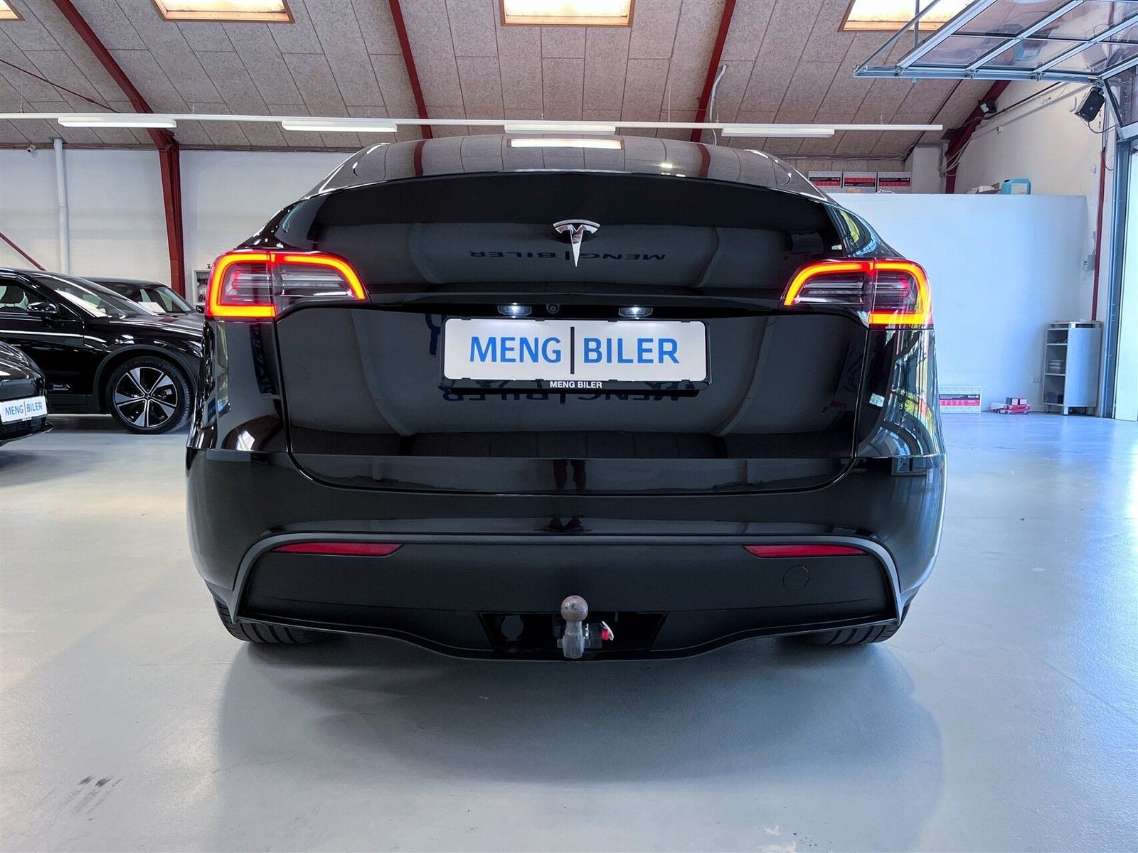 Tesla Model Y Standard Range RWD, 299hp, 2023