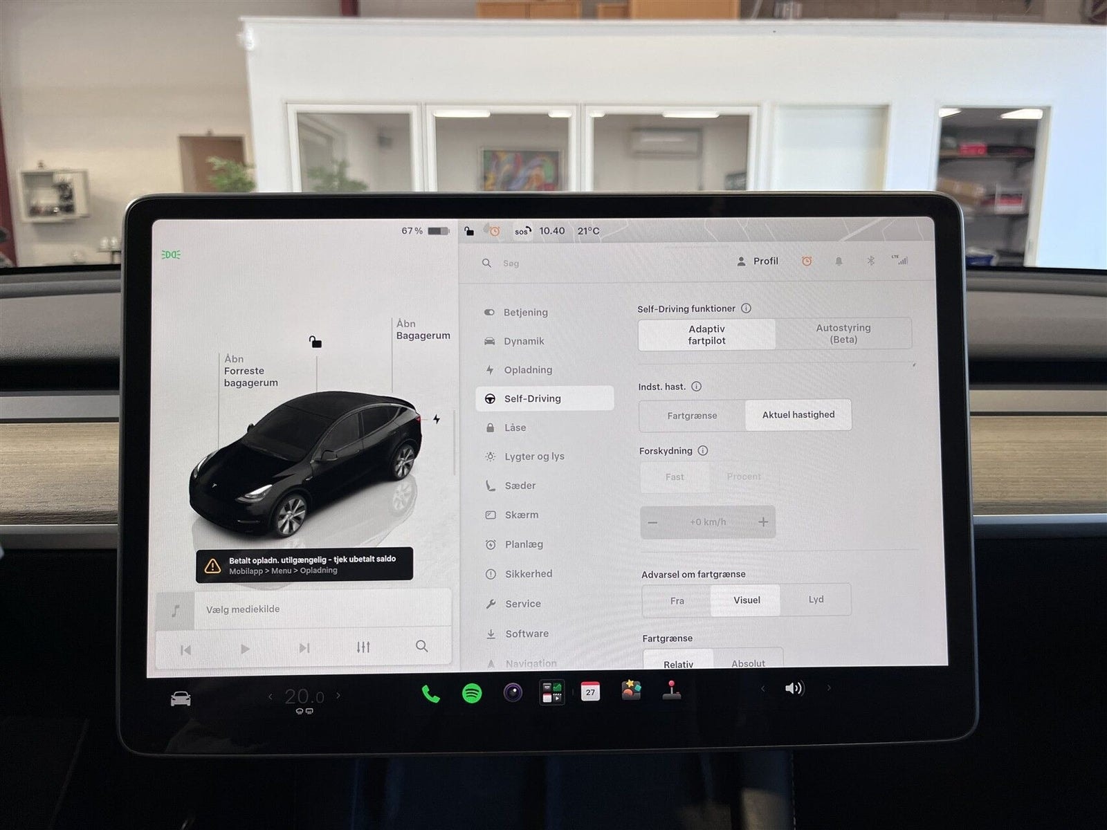 Tesla Model Y Standard Range RWD, 299hp, 2023