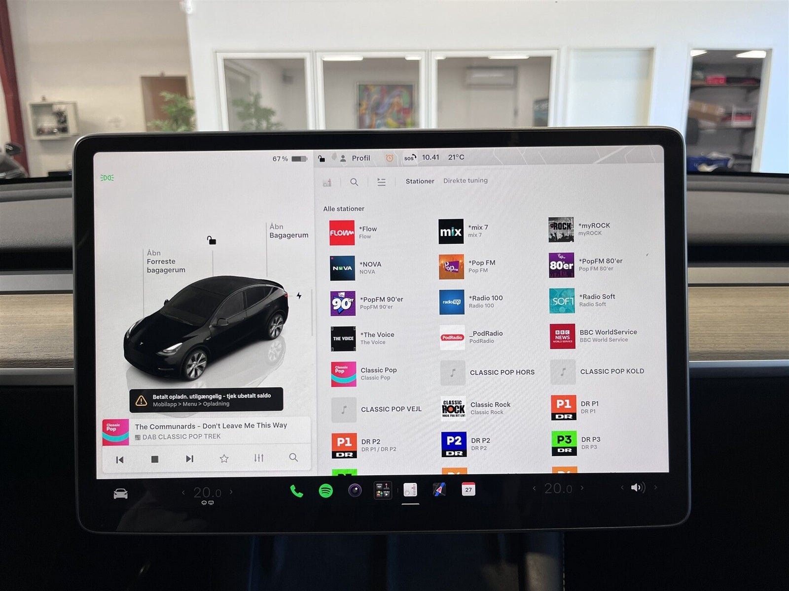Tesla Model Y Standard Range RWD, 299hp, 2023