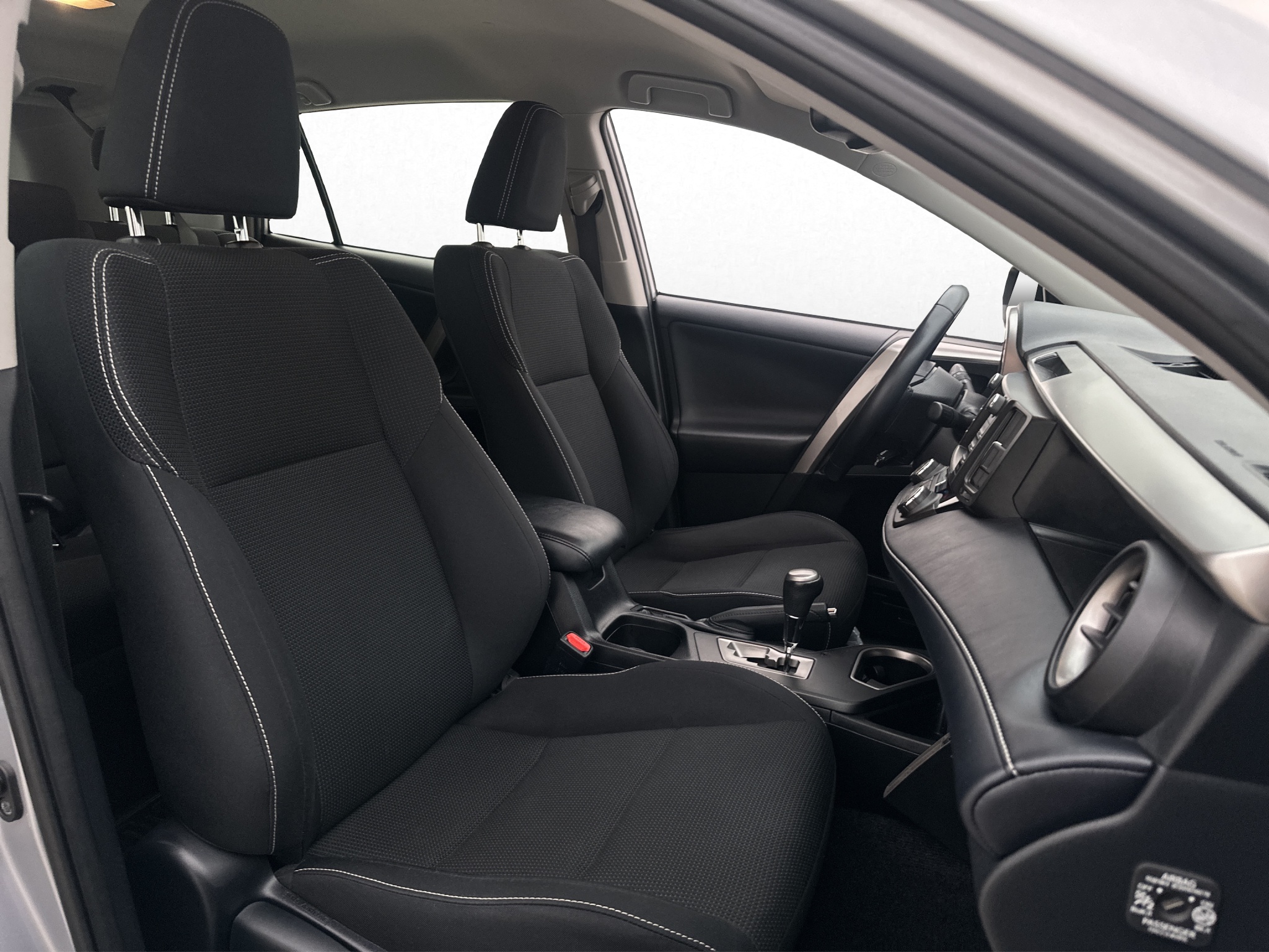 Toyota RAV4 Hybrid 2.5 Dual VVT-i AWD-i E-CVT, 197ps, 2018