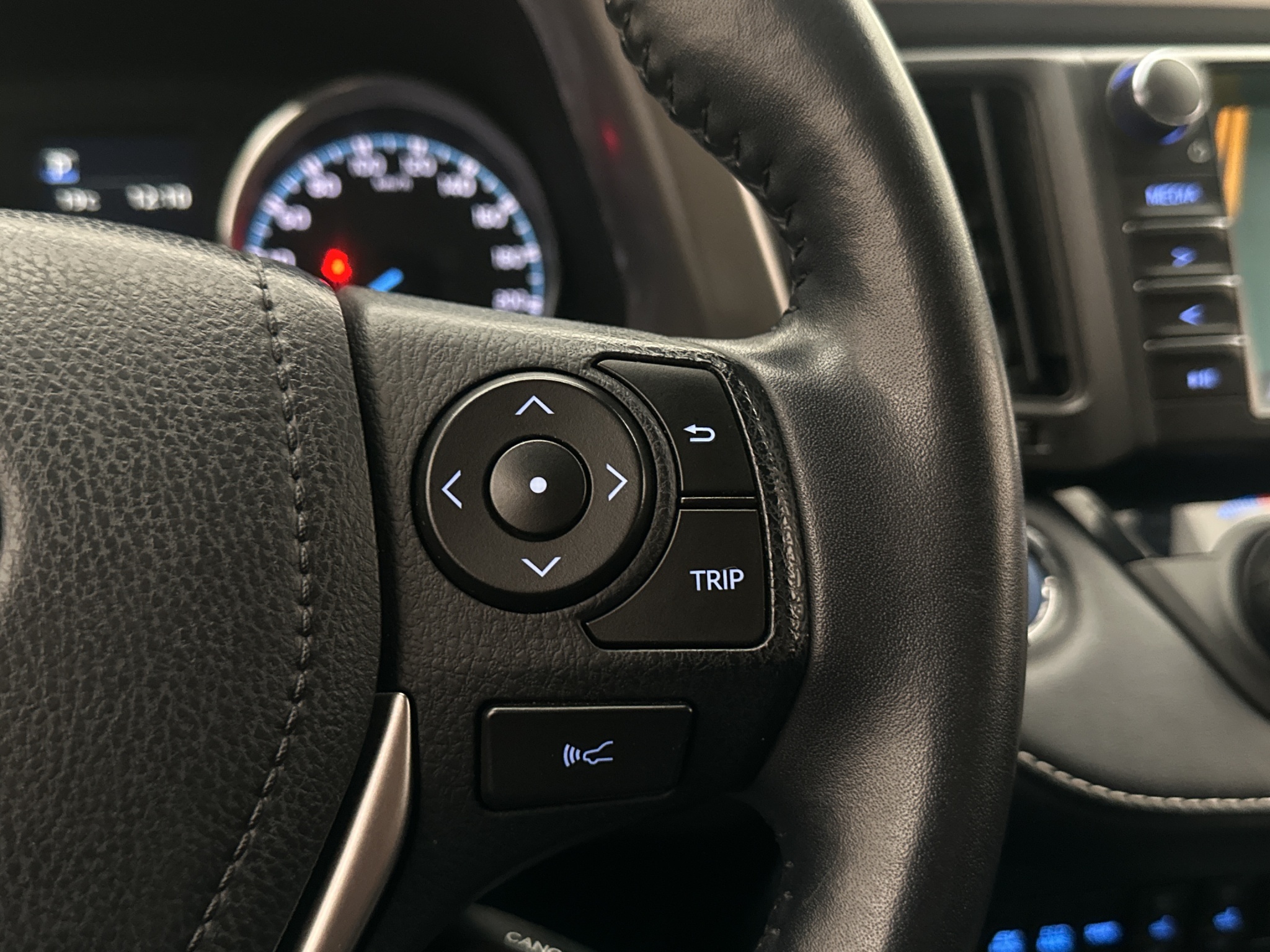 Toyota RAV4 Hybrid 2.5 Dual VVT-i AWD-i E-CVT, 197ps, 2018