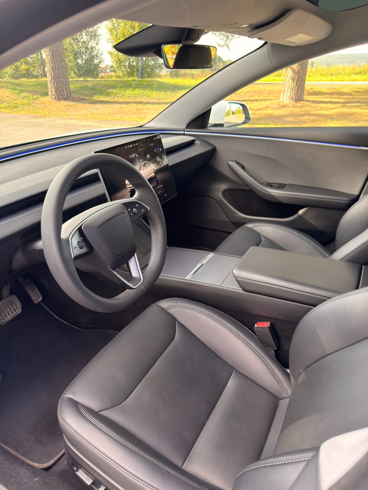 Tesla Model 3 Standard Range, 283hp, 2024