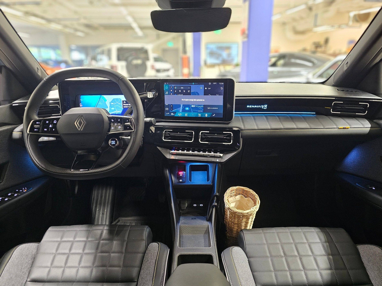 Renault 4 E-Tech 52 kWh, 150hk, 2025