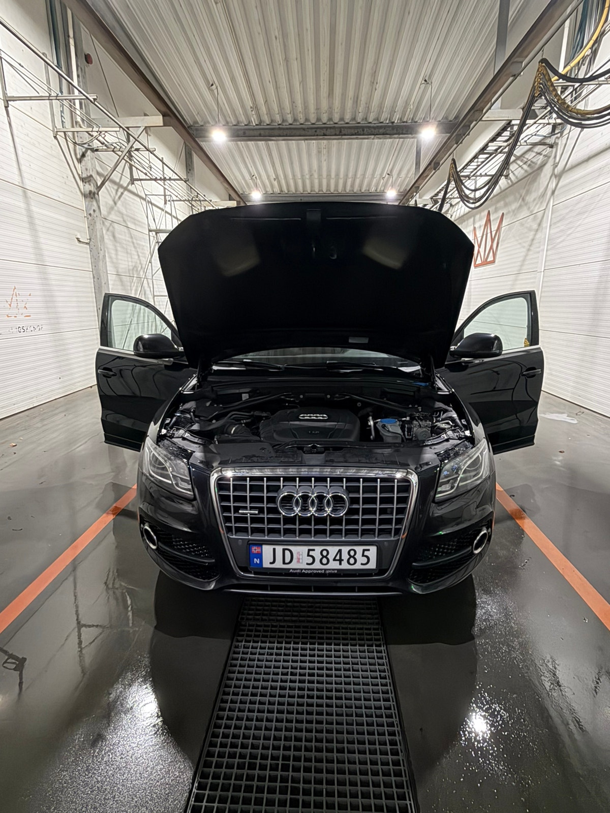 Audi Q5 2.0 TDI DPF quattro Manual, 6-trins, 143ps, 2011