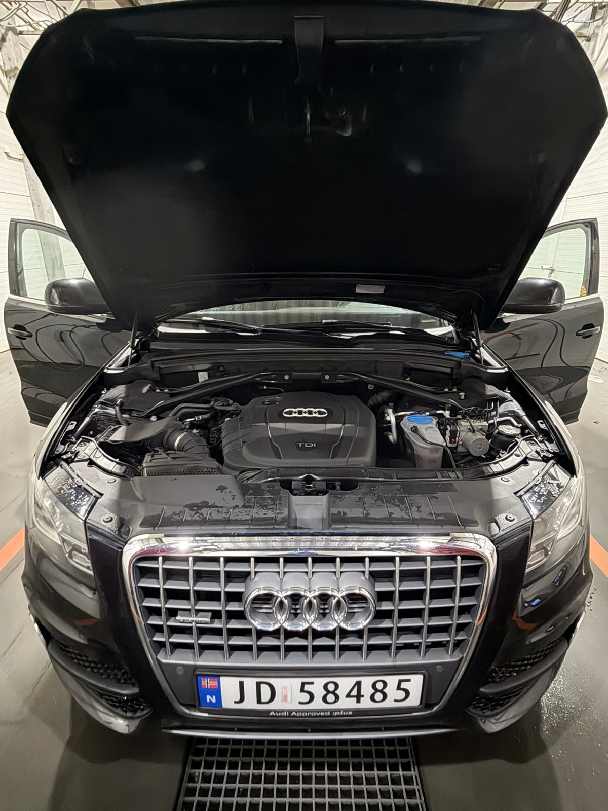 Audi Q5 2.0 TDI DPF quattro Manual, 6-trins, 143ps, 2011