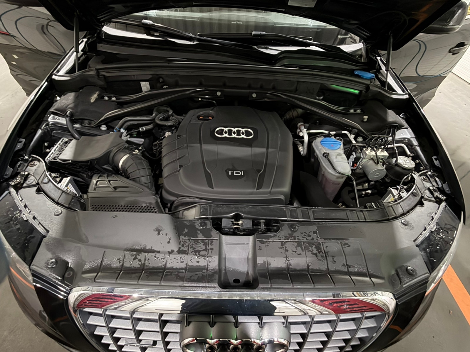 Audi Q5 2.0 TDI DPF quattro Manual, 6-trins, 143ps, 2011