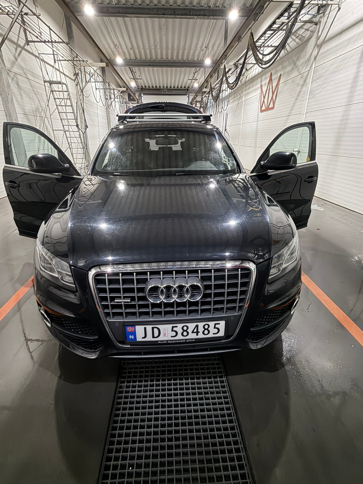 Audi Q5 2.0 TDI DPF quattro Manual, 6-trins, 143ps, 2011