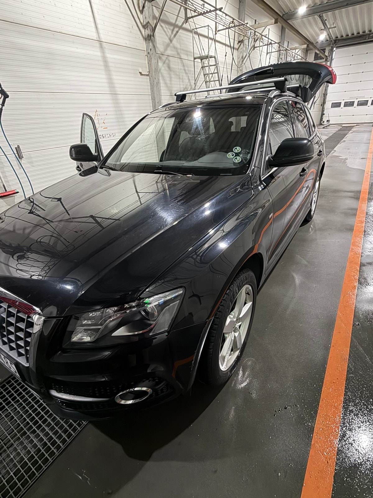 Audi Q5 2.0 TDI DPF quattro Manual, 6-trins, 143ps, 2011