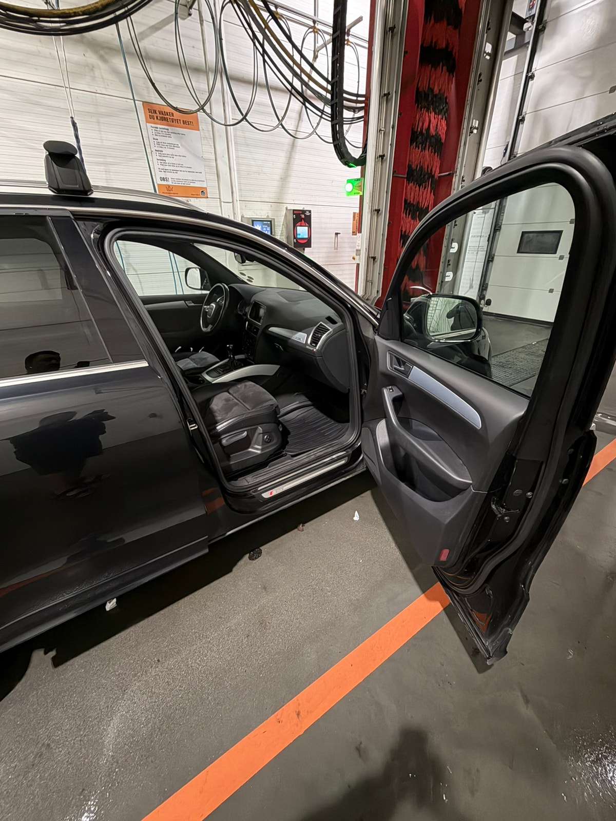 Audi Q5 2.0 TDI DPF quattro Manual, 6-trins, 143ps, 2011