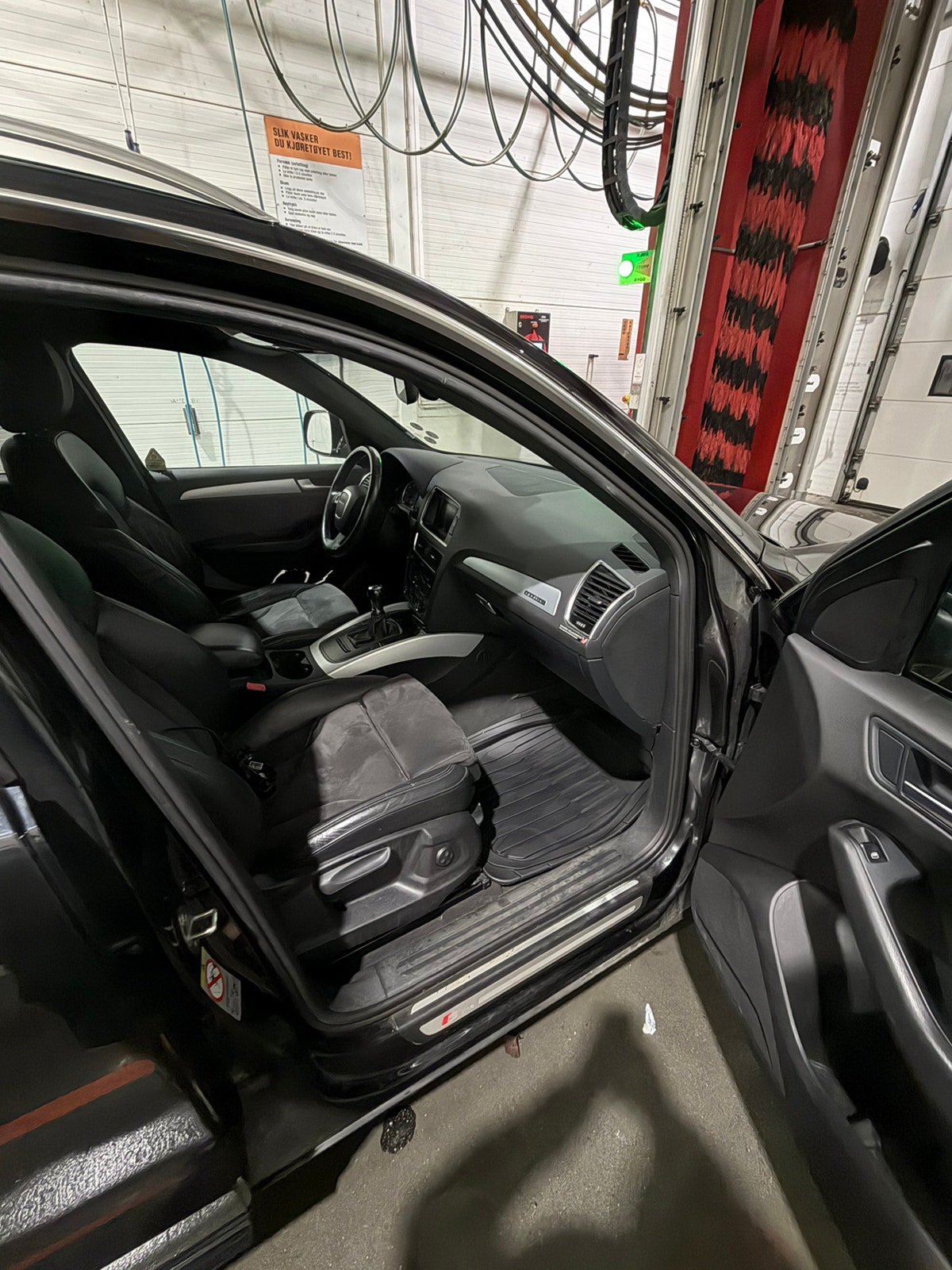Audi Q5 2.0 TDI DPF quattro Manual, 6-trins, 143ps, 2011