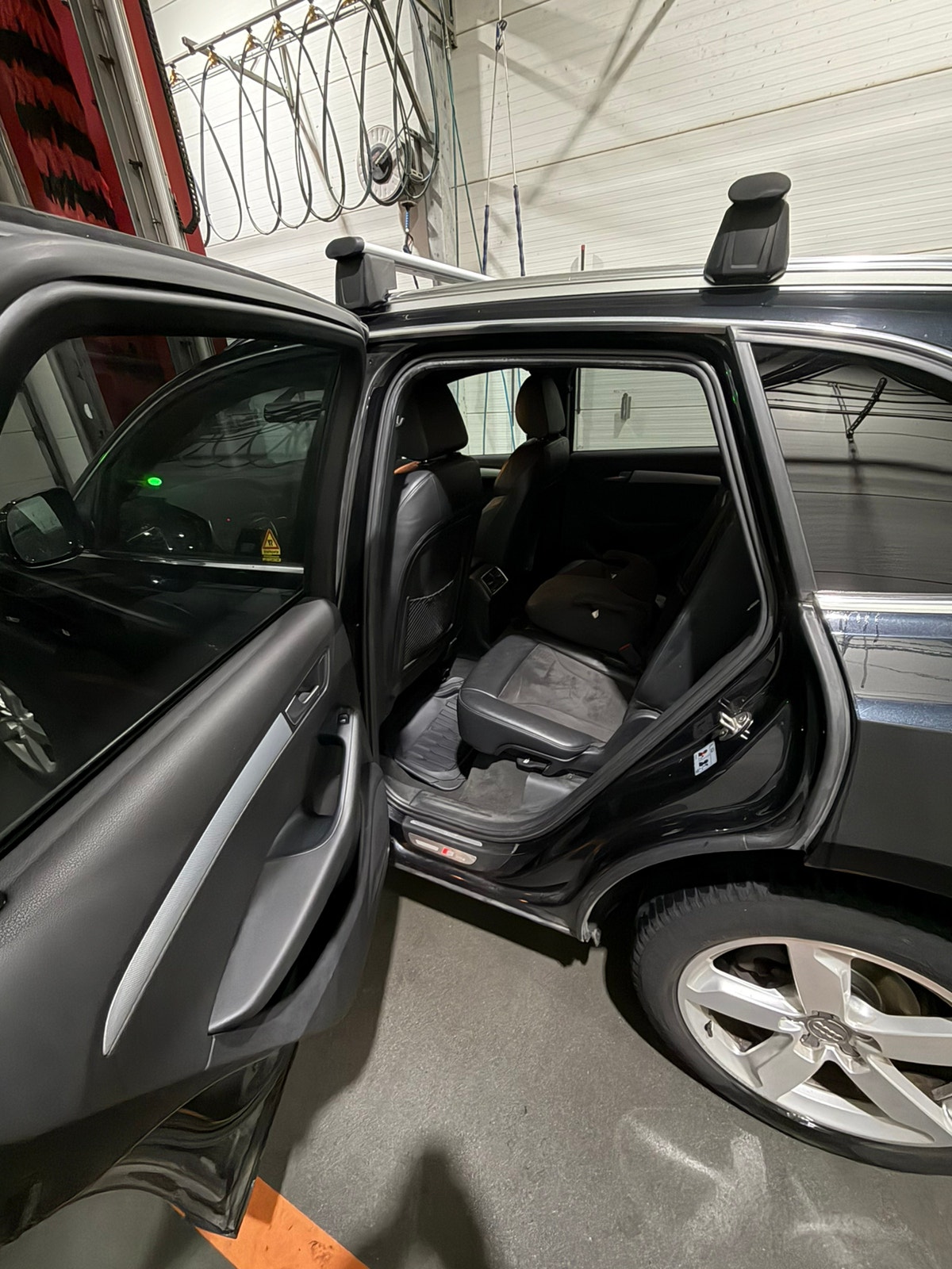 Audi Q5 2.0 TDI DPF quattro Manual, 6-trins, 143ps, 2011