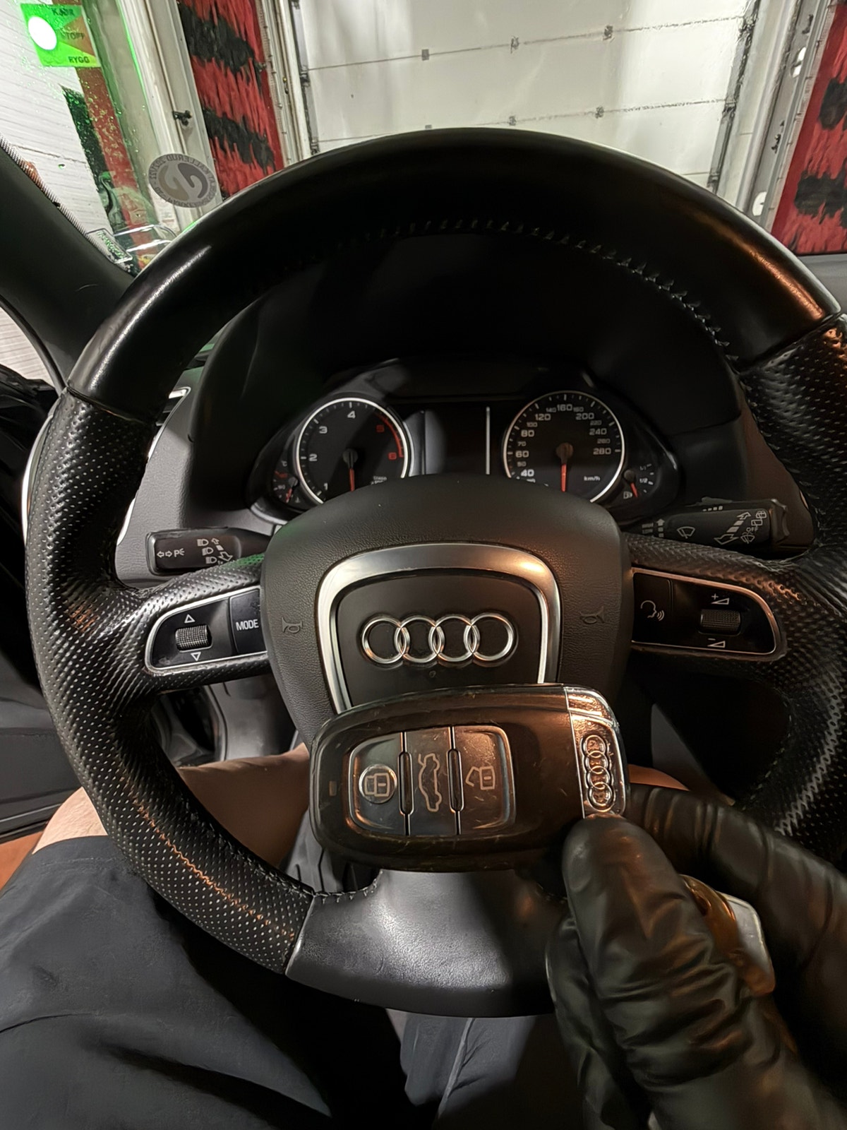 Audi Q5 2.0 TDI DPF quattro Manual, 6-trins, 143ps, 2011