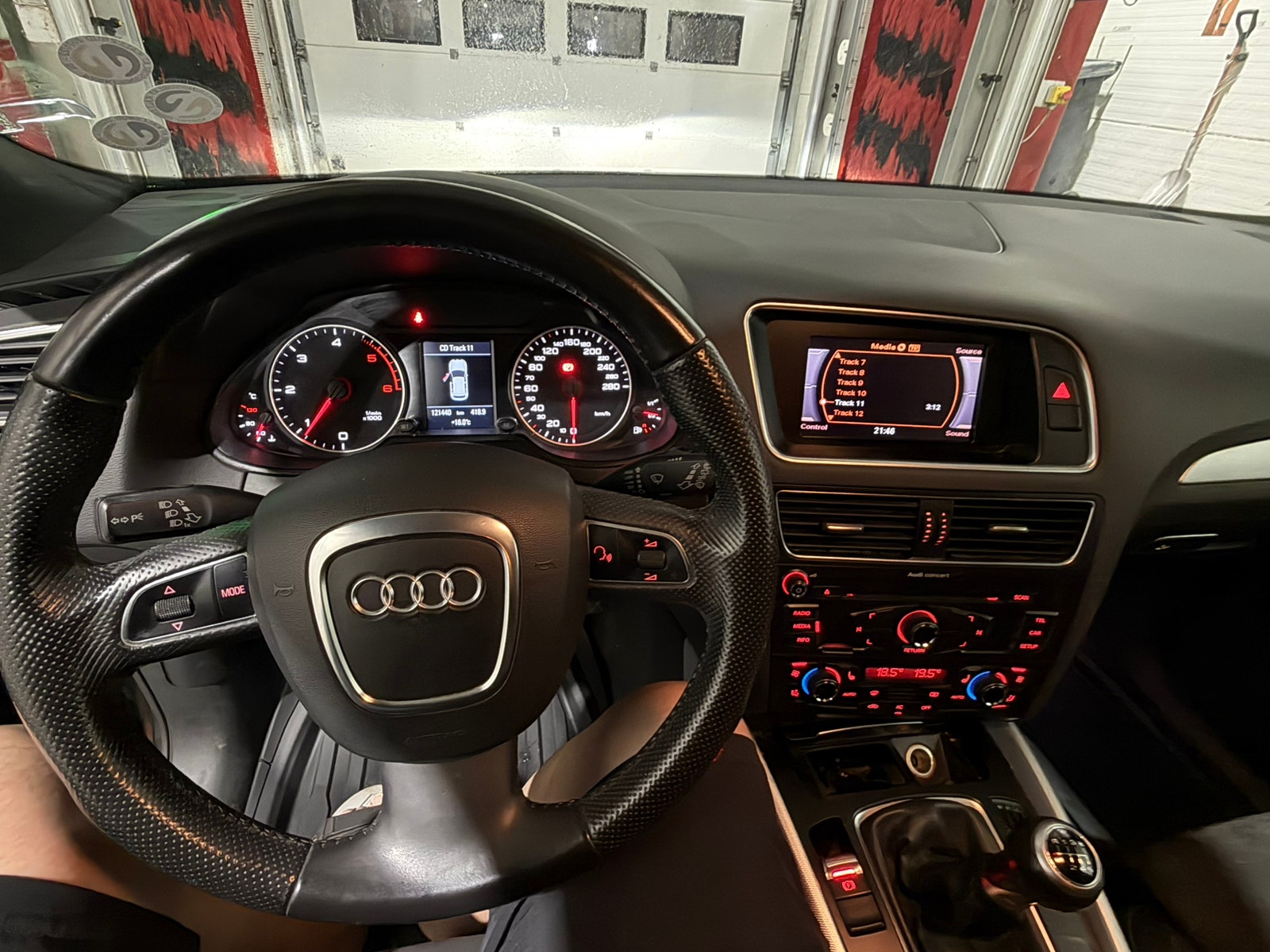 Audi Q5 2.0 TDI DPF quattro Manual, 6-trins, 143ps, 2011