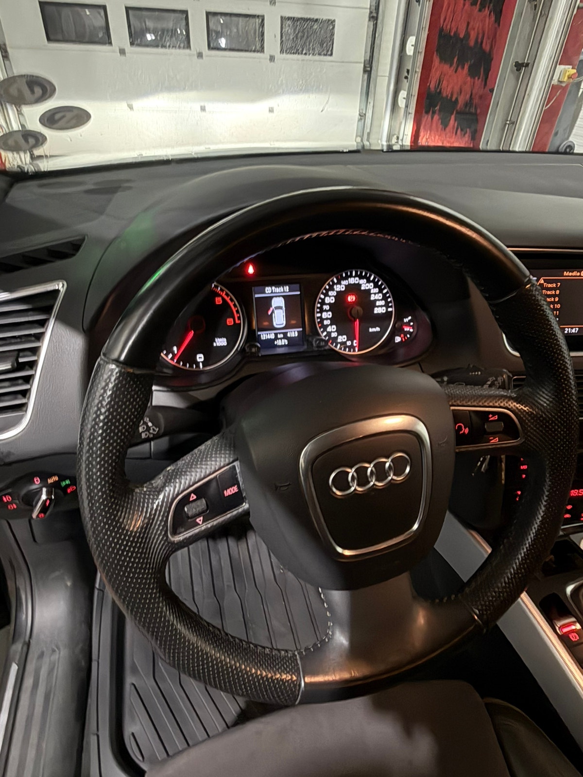 Audi Q5 2.0 TDI DPF quattro Manual, 6-trins, 143ps, 2011