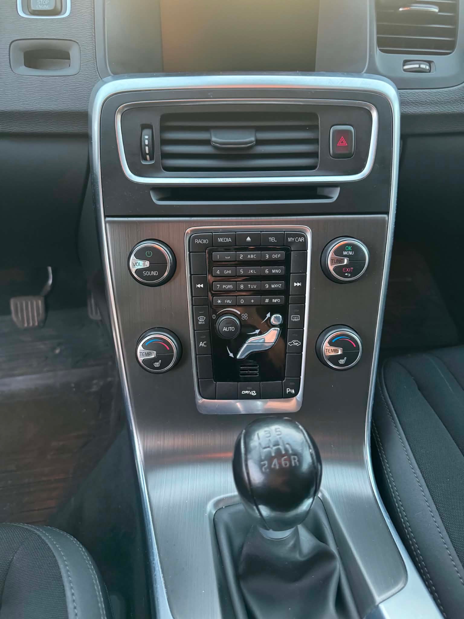 Volvo V60 D3 Manual, 163hp, 2012