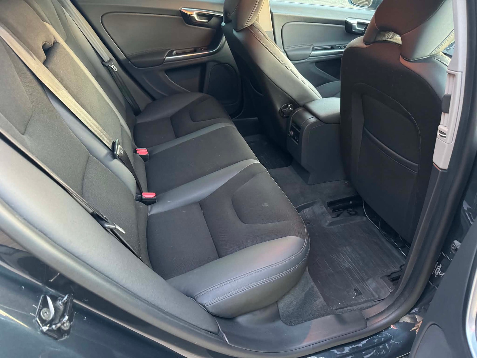 Volvo V60 D3 Manual, 163hp, 2012