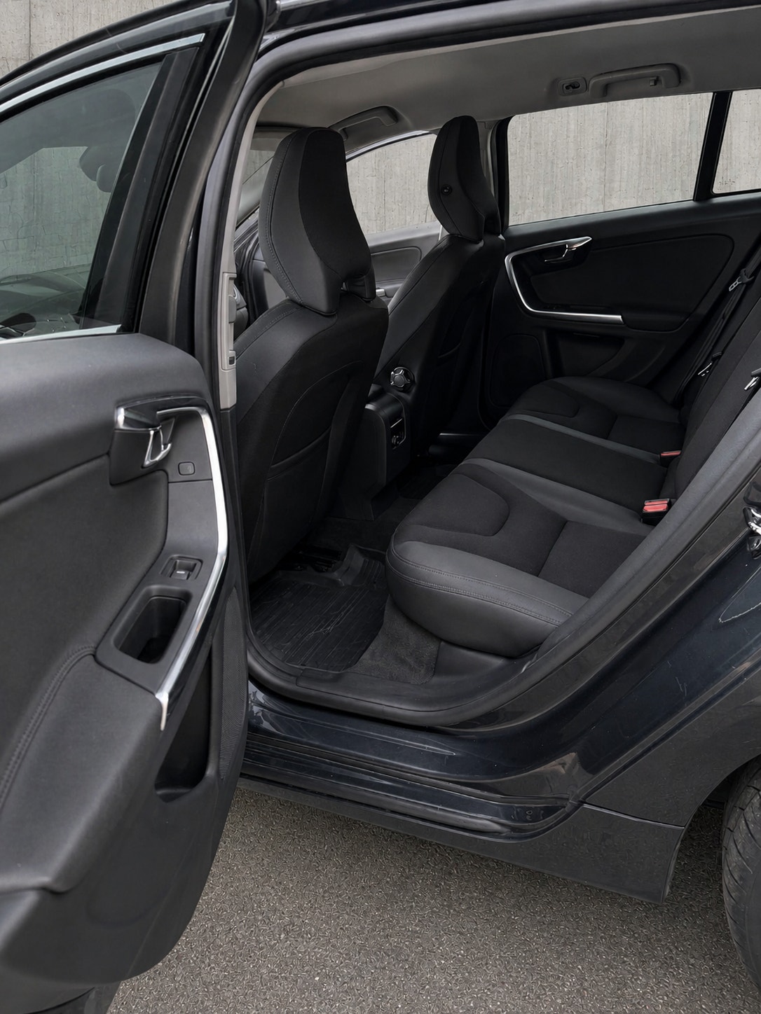 Volvo V60 D3 Manual, 163hp, 2012