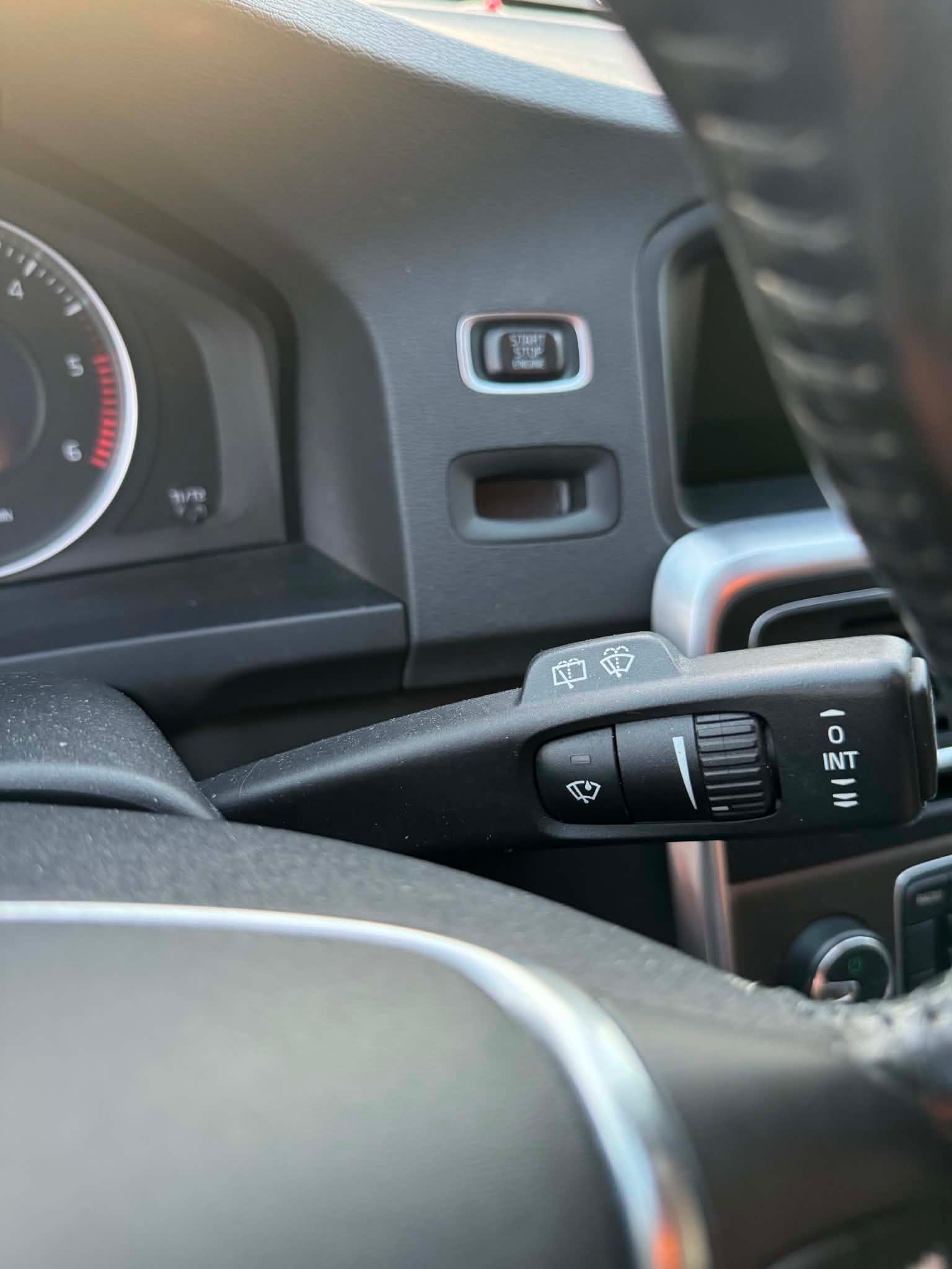 Volvo V60 D3 Manual, 163hp, 2012