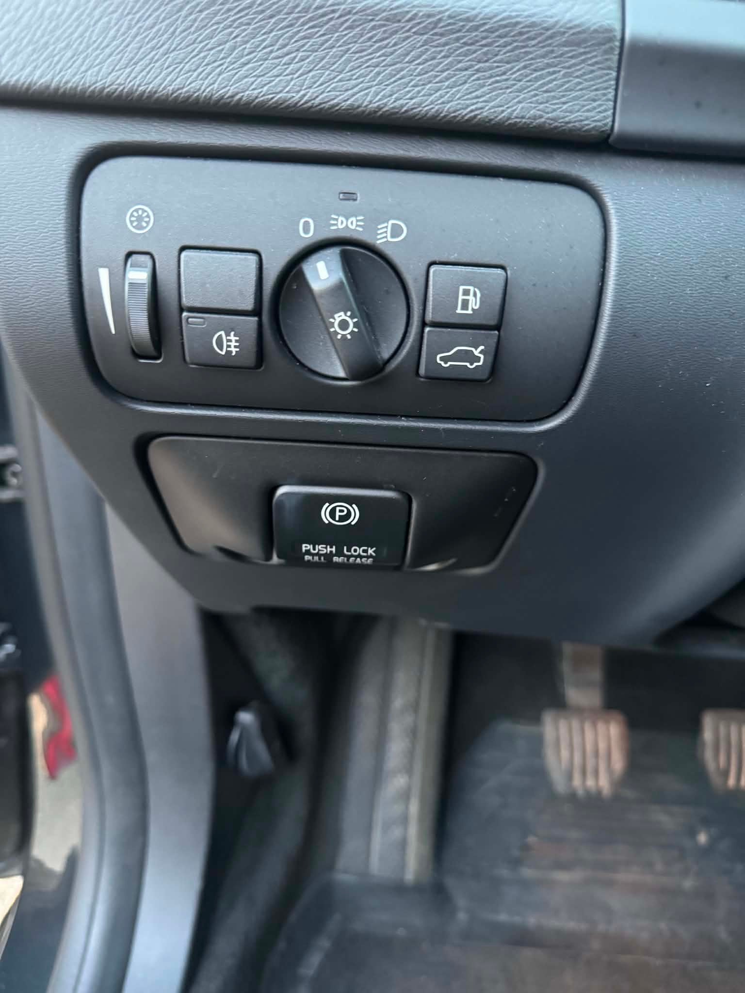 Volvo V60 D3 Manual, 163hp, 2012
