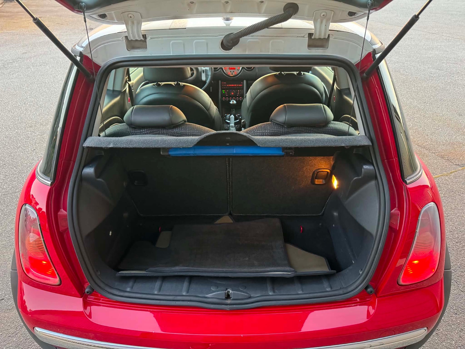 MINI Cooper Manual, 5-trins, 116ps, 2004