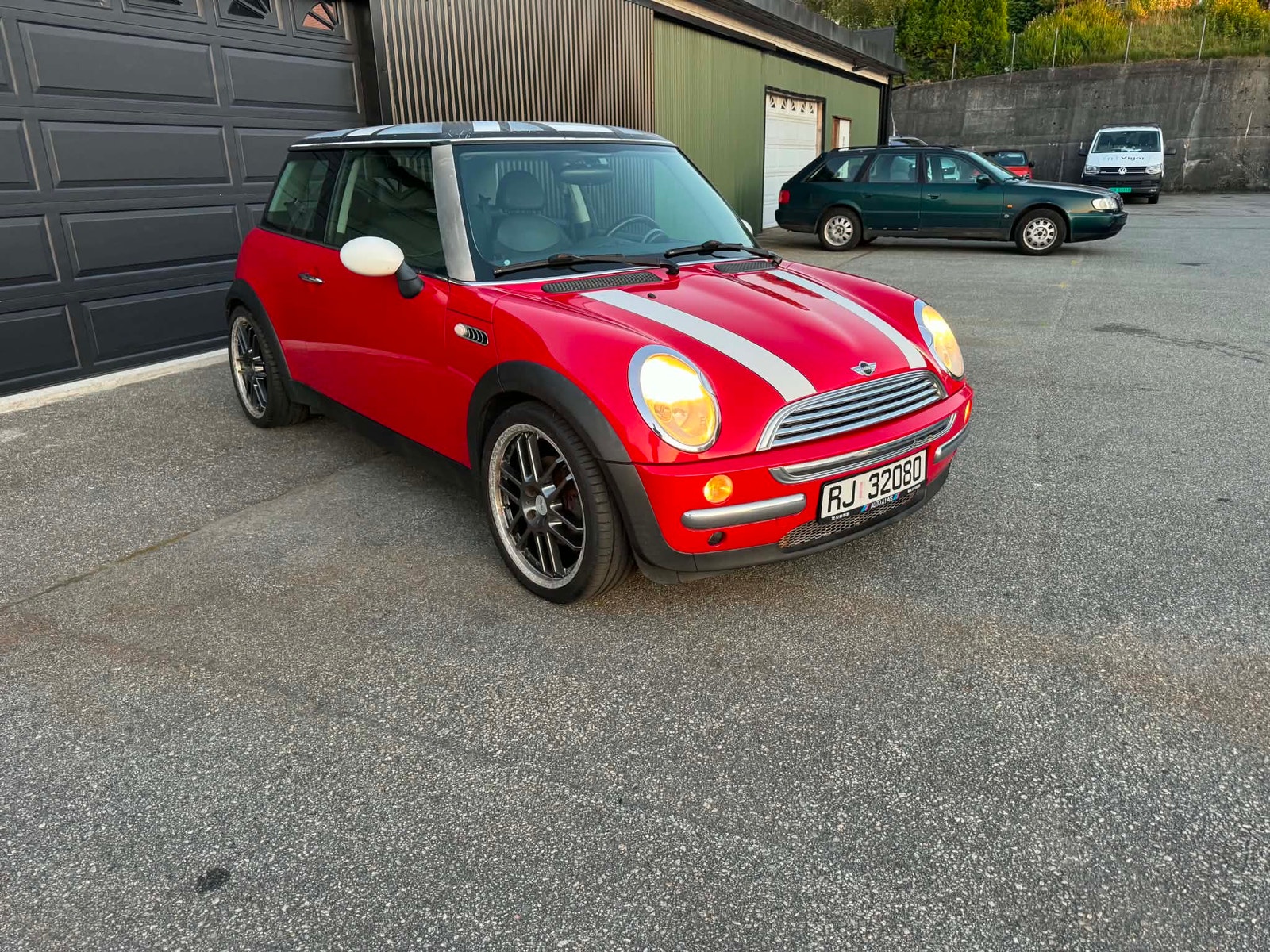 MINI Cooper Manual, 5-trins, 116ps, 2004