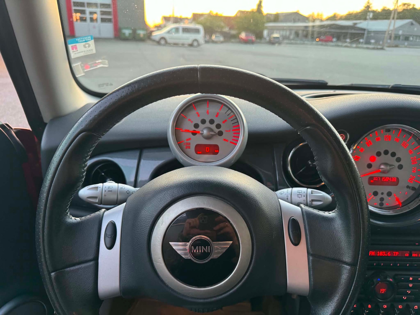 MINI Cooper Manual, 5-trins, 116ps, 2004