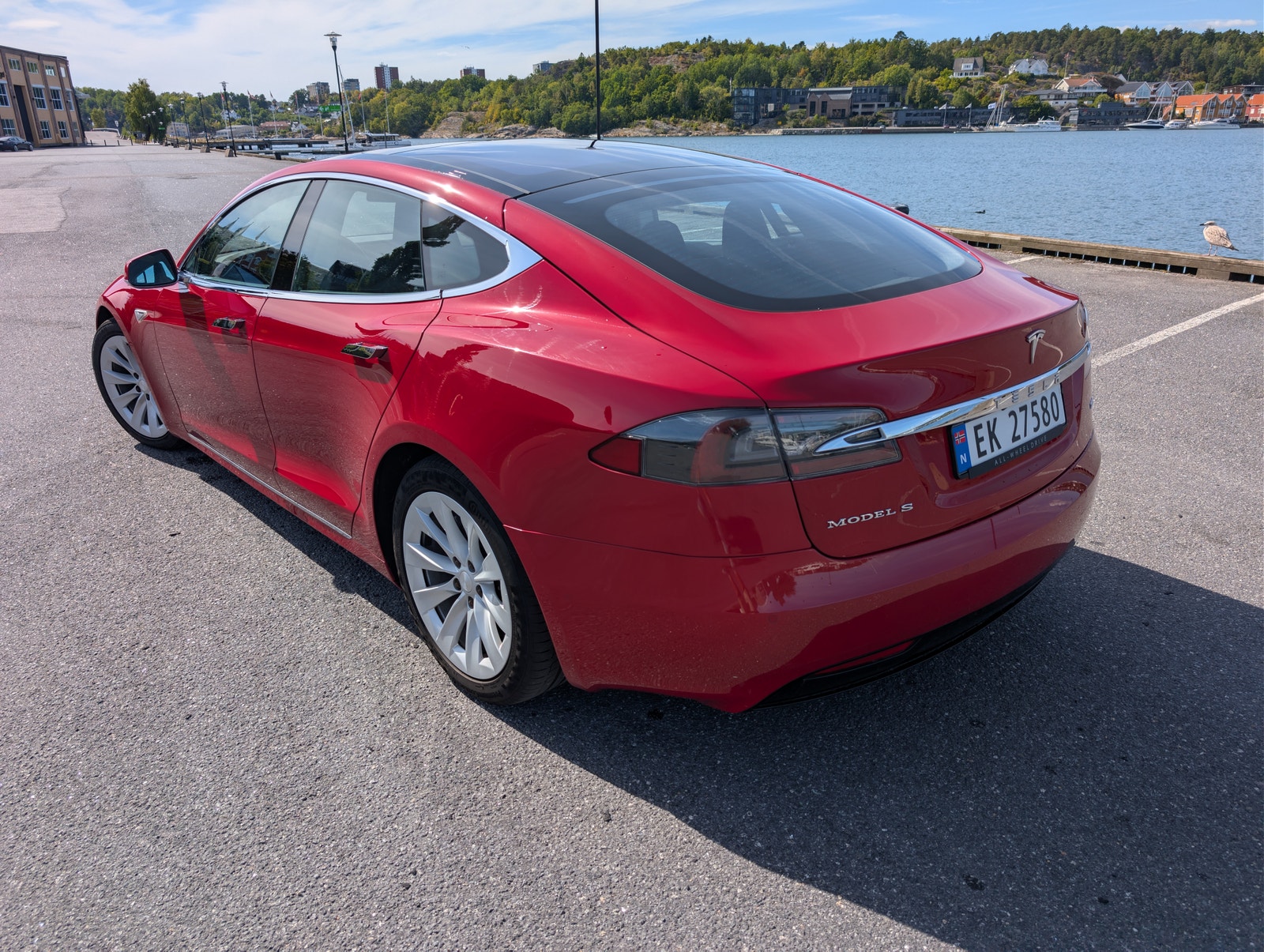 Tesla Model S 75D, 525ps, 2016