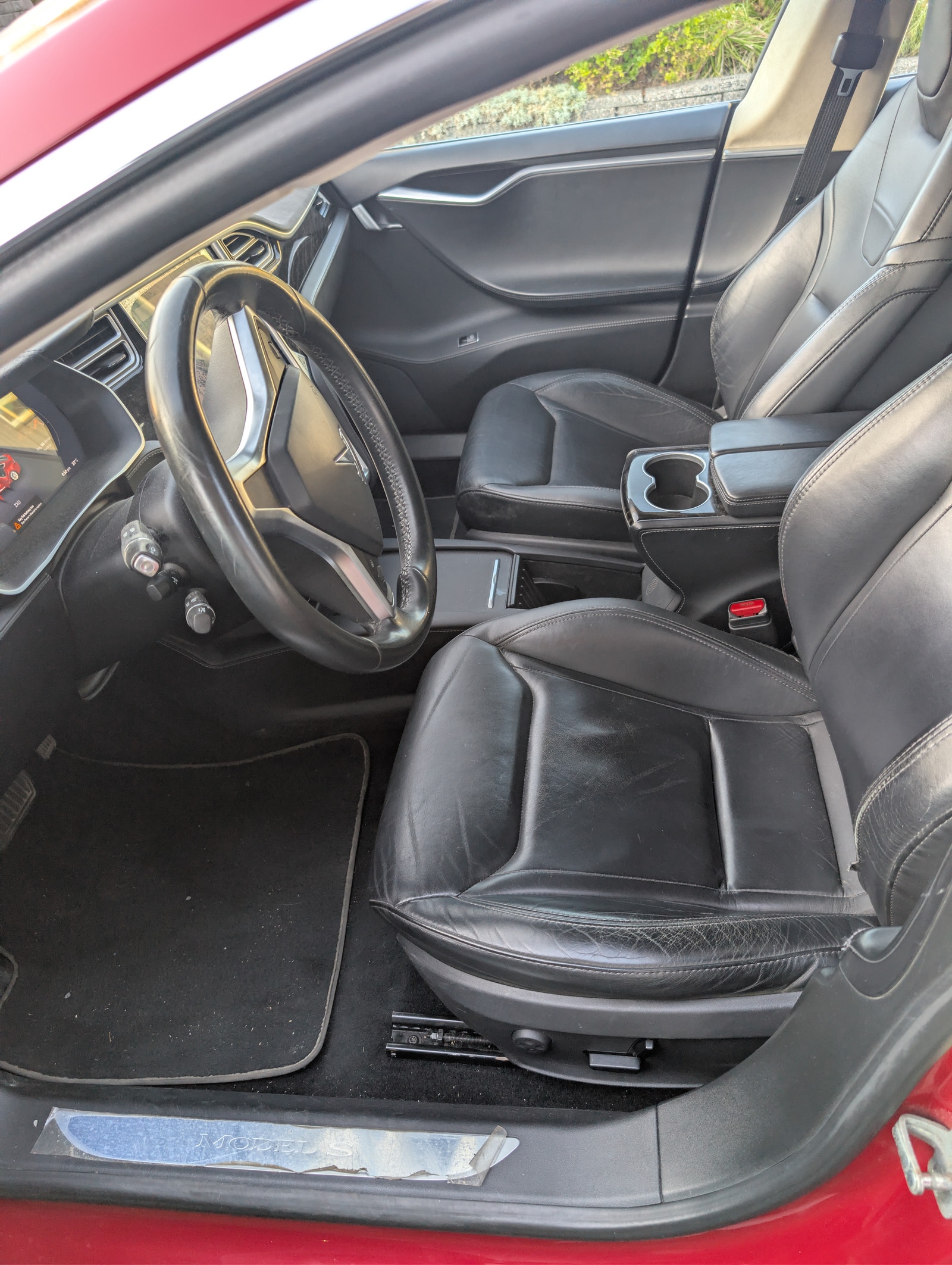 Tesla Model S 75D, 525ps, 2016